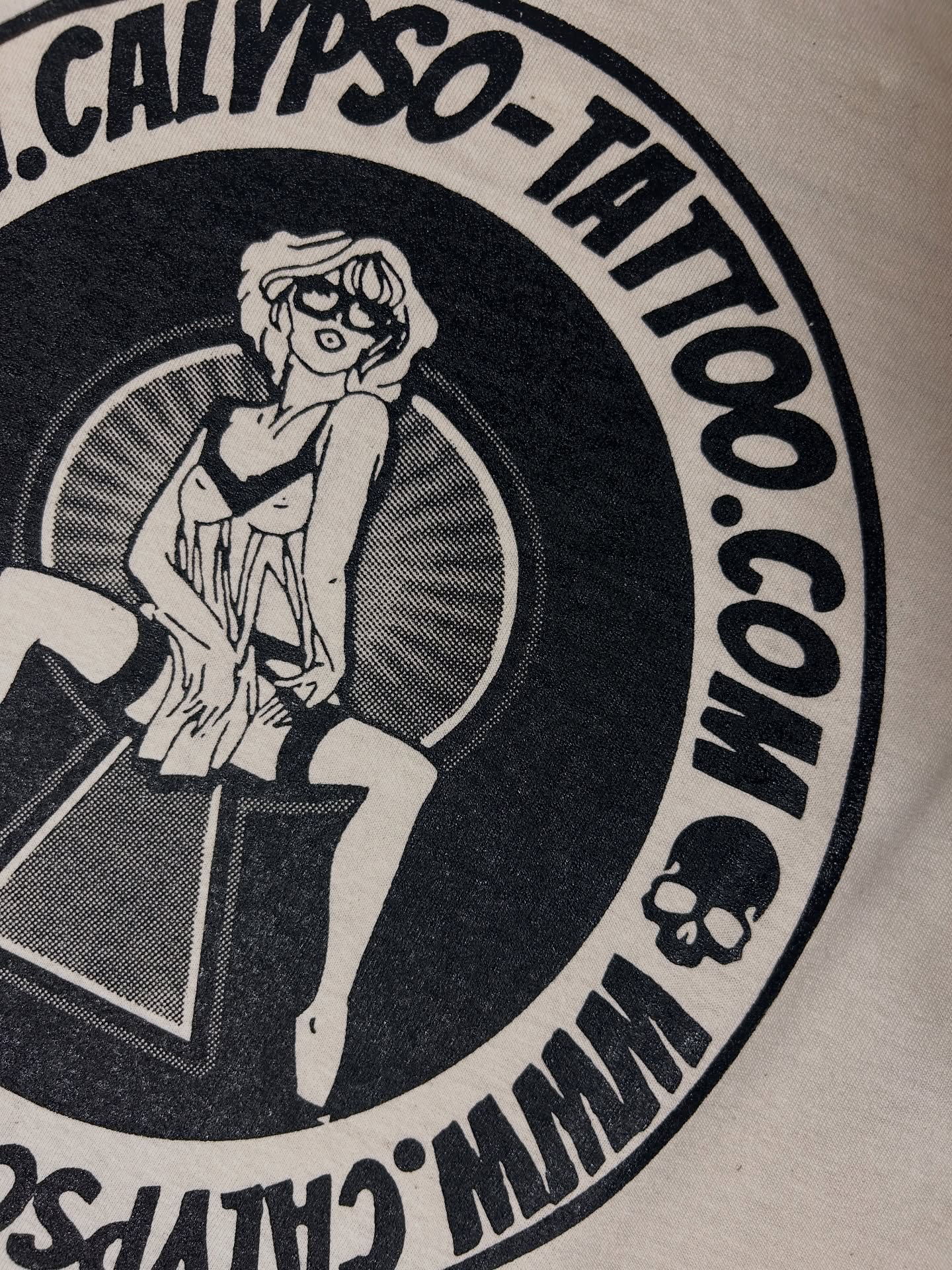 Playing with halftones for Calypso Saga Tattoo
Black on Natural cotton Gildan tees, screen printed by hand using water based ink
——-
For any quotes drop us an email via our website or a DM to get started.