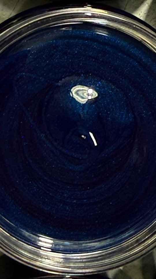 πMeet Dark Storm π
A deep rich blue with an electric shimmer that moves like a stormy sea under moonlight ππ
This pigment paste brings depth, drama, and pure luxury to every resin pour β¨
Would you use this for oceans, geodes, or something cosmic? π
#resinart #epoxyresin #pigmentpaste #resinpigments #MadeInAustralia