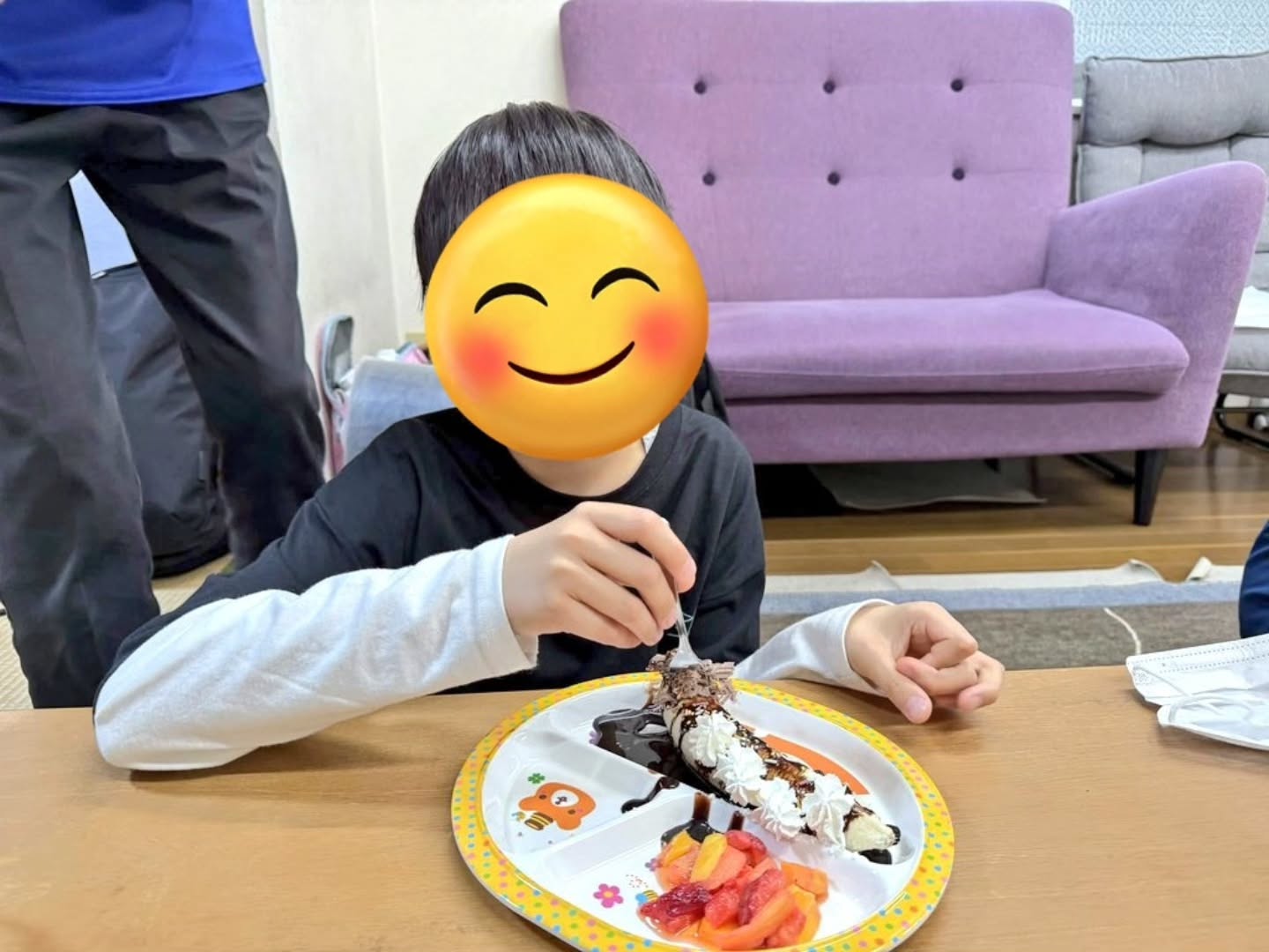 おやつは
🍌チョコバナナ🍫🍌
ホイップやチョコスプレー等を自由にトッピングし、楽しみながら美味しく頂きました😋🍴✨️
#放課後等デイサービス #児童発達支援 #川崎市