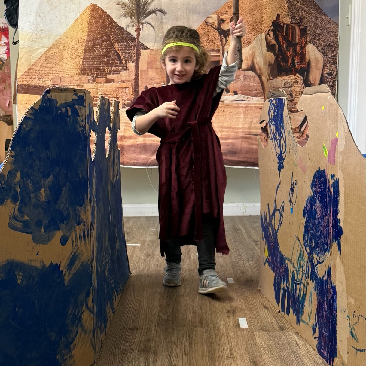 Experiencing the Passover ourselves! We felt the pain of the Jewish slaves building 'pyramids', used art to express the plagues and acted as Moshe leading the Jews out of Egypt!
#handsonlearning #reggioinspired #Passover #Jewish #TheGan