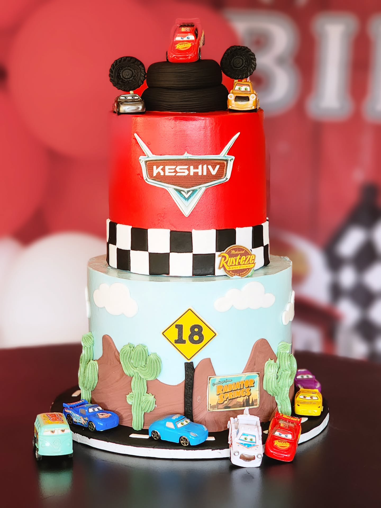 Never too old to have a Cars theme party ๐
#carstheme #disneycars #18thbirthdaycake #2tiercake #Marlenebakes