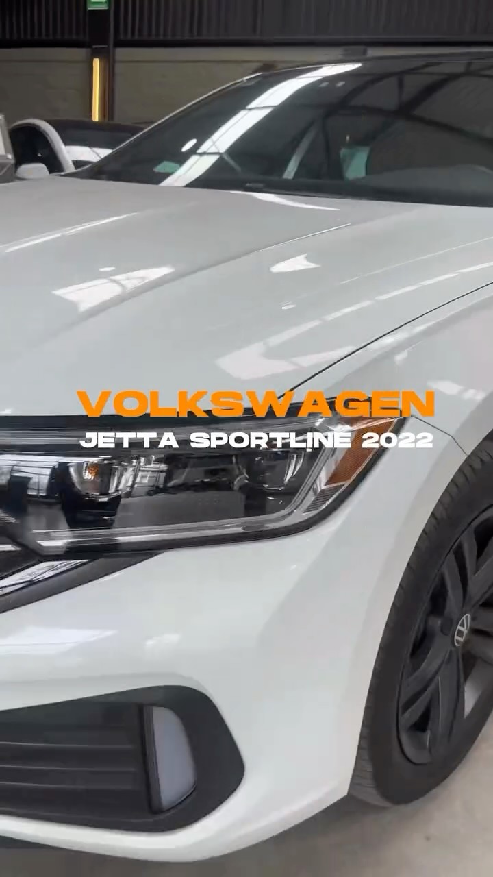Volkswagen Jetta Sportline 2022
Diseño deportivo, manejo cómodo y ese equilibrio que sí se siente todos los días.
Perfecto para quien quiere algo elegante… pero con carácter.
¿Qué sería lo primero que harías con él? 👀
