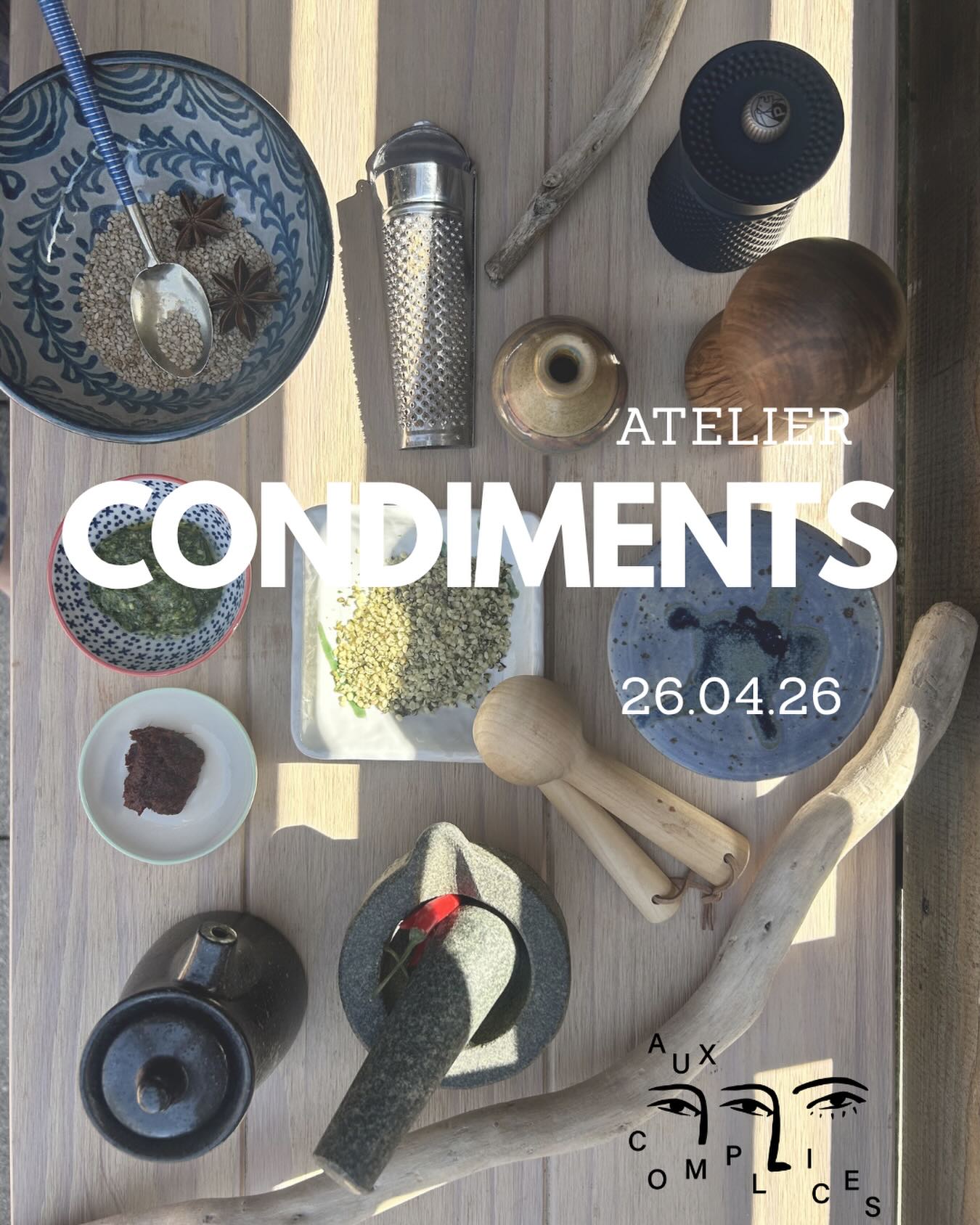 Condimentez avec nous le dimanche 26 avril ! 🫚🌶️
Pour donner du goût à votre cuisine ! Techniques simples et différentes pour agrémenter vos plats du quotidien. Un atelier de cuisine végétale lors duquel nous allons explorer : différentes sauces, huile aromatisée, mélanges aromatiques, vinaigrettes, petits plats à déguster sur le pouce.
• Programme :
10h30 : welcome thé / café
10h45 - 12h30 : Atelier de cuisine, à vos tabliers !
12h30 - 13h30 : dégustation tous ensemble
• Prix : CHF 120.- / perosnne. Sont inclus dans le prix : boissons sans alcool, matériel de cuisine. Venez comme vous êtes, habits et chaussures tout confort ! Pas de remboursement possible en cas d’annulation.
• Adresse : Studio Aux Complices, Route de la Mortigue 10 à Forel. Entrée à l’arrière du bâtiment, le long de la rivière la Mortigue.
Parking : places visiteurs le longe de la route de la Mortigue
Transports : Bus arrêt Corne de Cerf puis 10-15 minutes en descente jusqu’au studio ou bus arrêt Route de l’Industrie juste à côté
• Inscription : lien en bio.
Au plaisir de partager ce moment avec vous !
Lou et Julien
•
#atelier #ateliercuisine #spice #condiments sauces