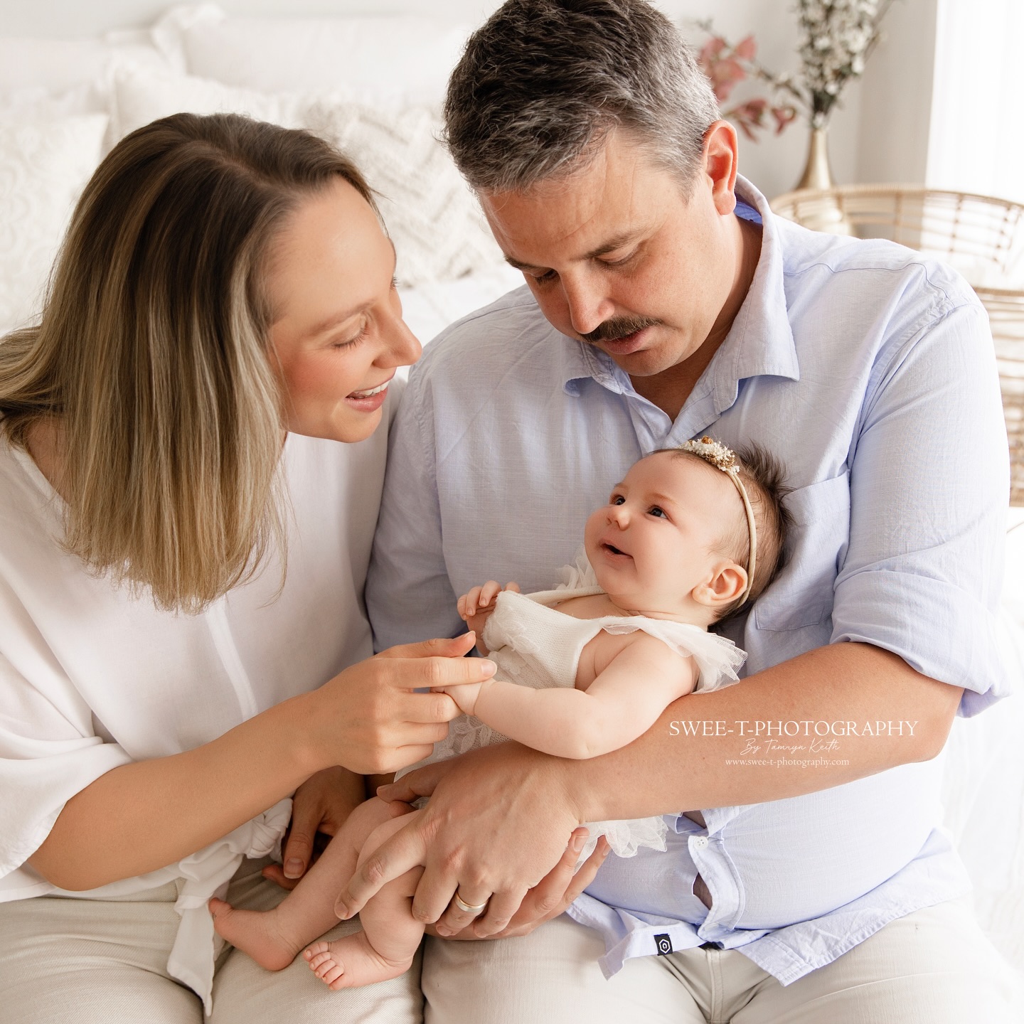 Beautiful family moments captured at this loving newborn session.
Pure Beginnings Newborn Experience
Timeless. Gentle. Emotionally led.
The Pure Beginnings Newborn Experience is a beautifully balanced newborn session designed for families who love natural connection, soft simplicity, and storytelling moments — without the full styling complexity of my Signature sessions.
✨ Secure your Pure Beginnings Newborn Session with Barossa’s trusted newborn specialist photographer and let’s create something beautiful together.
https://www.swee-t-photography.com/purebeginningsnewbornsession
📸 © 2026 Swee-t-Photography Barossa’s Newborn Photographer
#barossanewbornphotographer #barossanewbornphotography #barossababyphotographer #barossamaternityphotographer #barossastudio