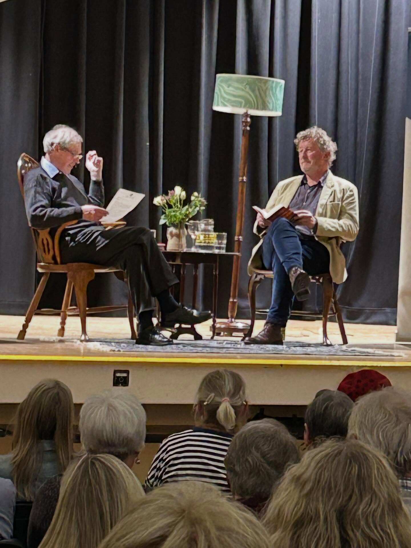 Oh what a night! A huge thank you to all of you who came along to our fundraiser for the Downham Swan Youth Project on Friday. We had a wonderful evening with author Sebastian Faulks who was in conversation with his old school friend and ex-Bishop of Carlisle James Newcome. We can’t thank them both enough for their time and engaging conversation.
Massive thanks also to James Bagge, Anna and her brilliant team @dmswanyouthproject, Downham Mayor Andy Bullen for the use of the town hall, @walsinghamestatevineyard for evenings wine, and to the wonderful Pascale @thechairwomanuk for the use of her gorgeous chairs and cushions. 🙏🙏🙏
We have a few signed copies of ‘Fires Which Burned Brightly’ and the beautiful 30th anniversary edition of ‘Birdsong’ on sale in the bookshop now. 😊📚📚
#bookevents #sebastianfaulks#norfolk#independentbookshop #books