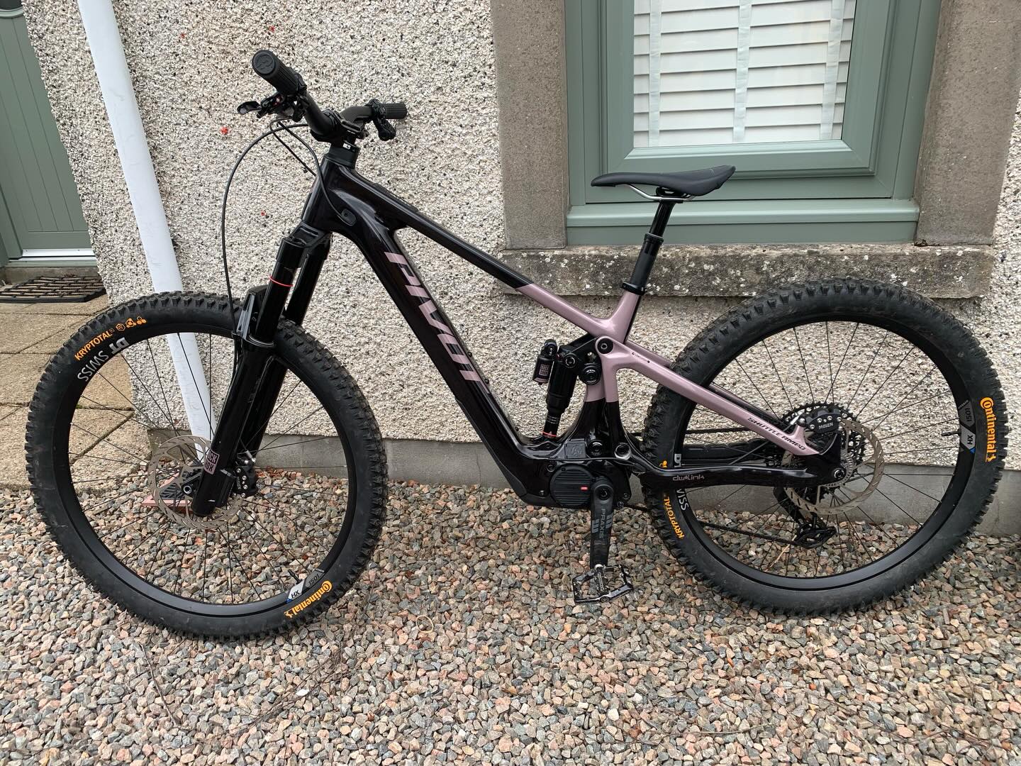 1500W. Things are getting silly with these eMTBs. This thing is more powerful in “Eco” mode than most others in Turbo. You’d never keep up or keep fit with it. 🤷🏻