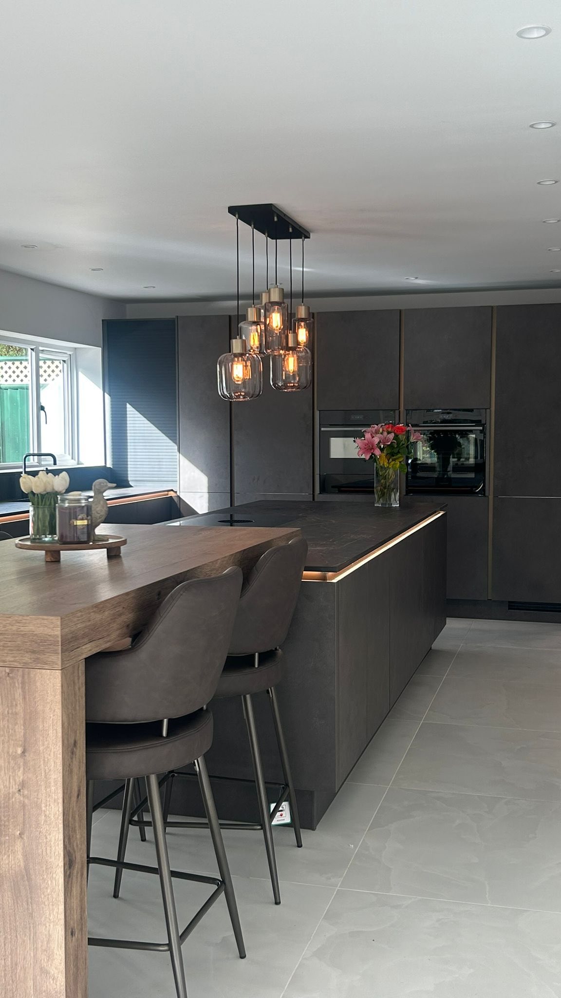 POV: your kitchen just became the best room in the house.
German-built precision with this Nobilia kitchen, finished with warm textures and clean lines.
Designed, supplied & fitted for amazing clients 🤝
#kitchen #kitchendesign #interiordesign #homedecor #home