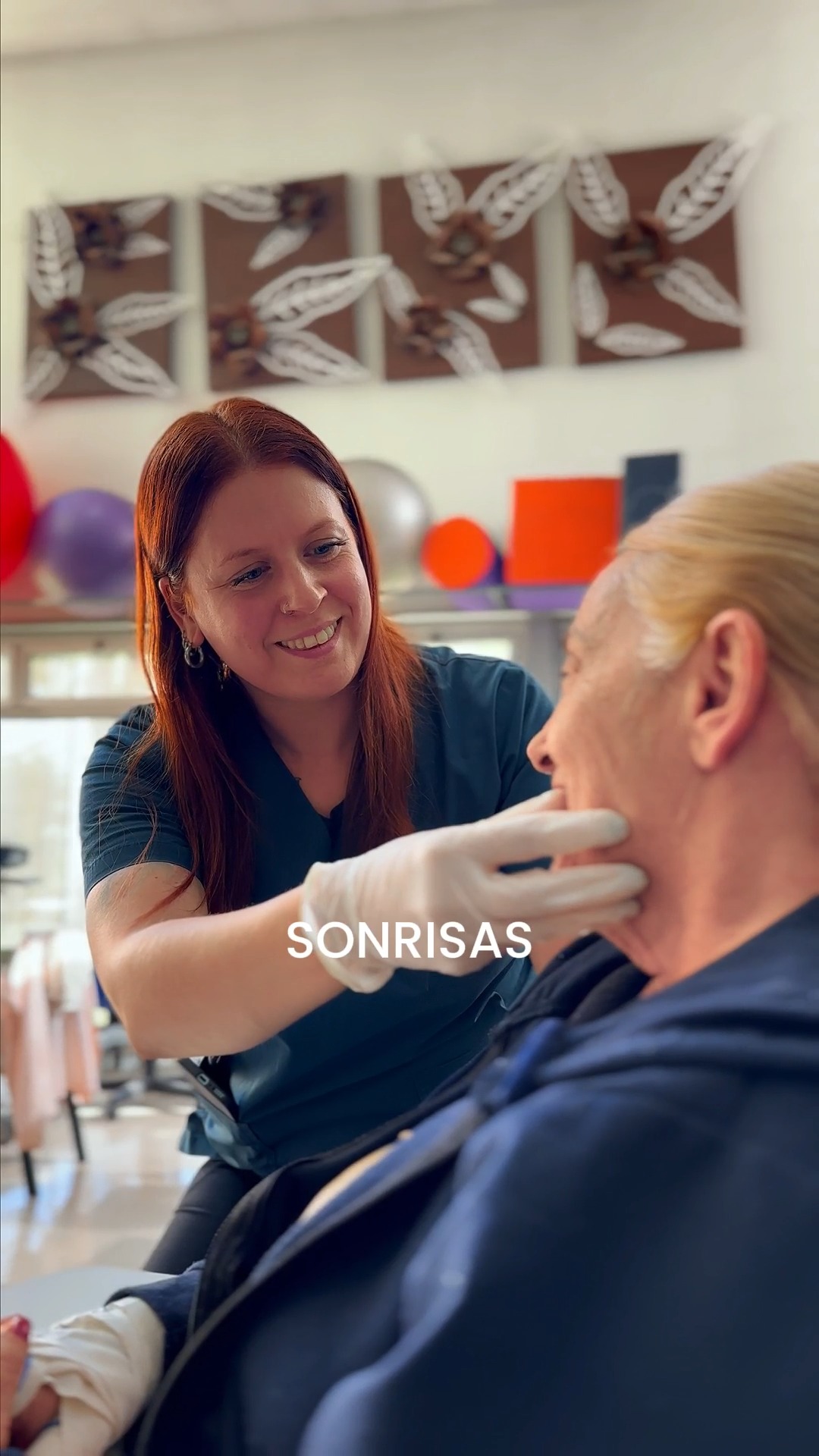 Hoy reconocemos a quienes ayudan a conectar, expresar y mejorar la calidad de vida a través de la comunicación y el cuidado. 💙
En INER saludamos a nuestro equipo de fonoaudiología por su dedicación, profesionalismo y acompañamiento constante en cada etapa del paciente.
Gracias por su vocación y por trabajar cada día para potenciar la comunicación, la rehabilitación y el bienestar. 👂🗣️
¡Feliz Día del Fonoaudiólogo/a!
#DíaDelFonoaudiólogo #Fonoaudiología #Salud #Rehabilitación #Iner