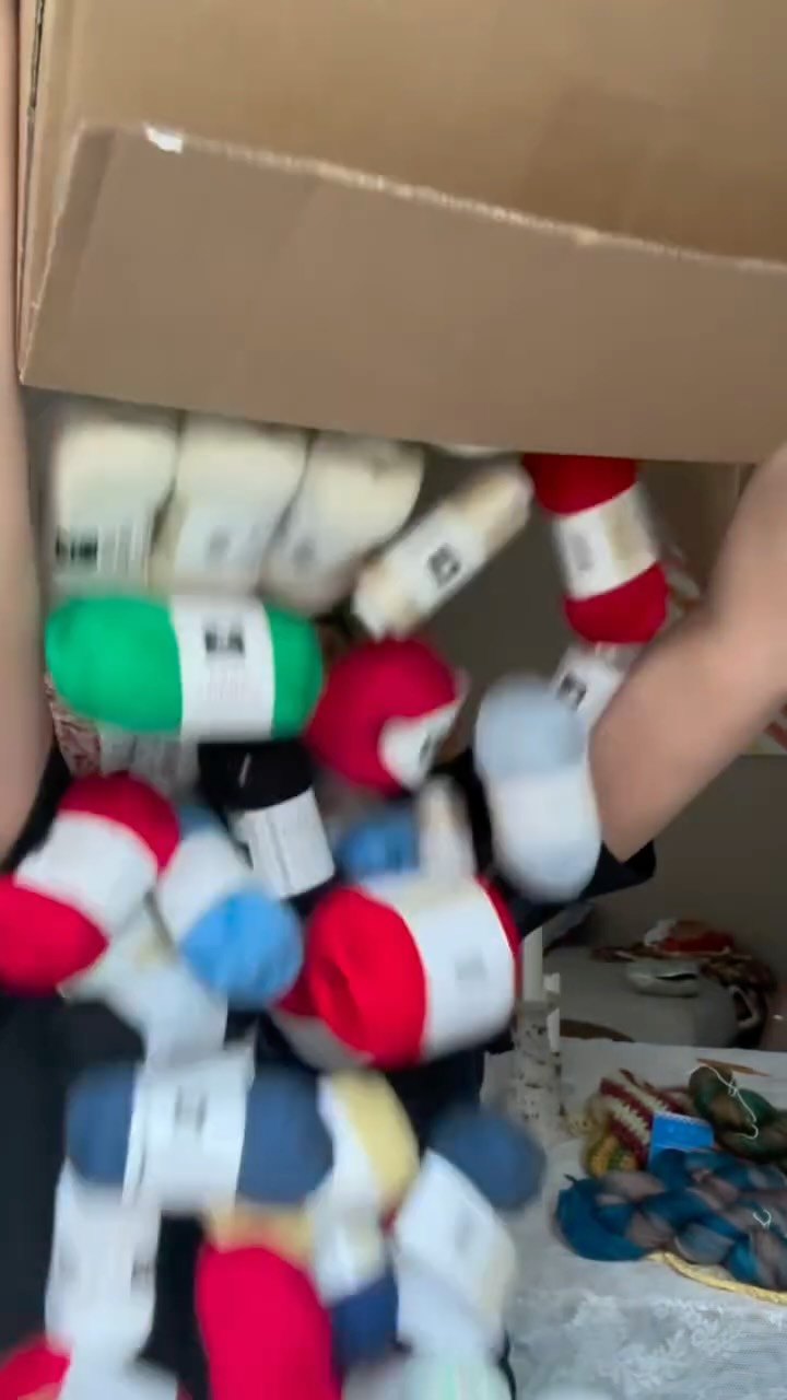 Jeg er så takknemlig for å få samarbeide med House of Yarn!
Første pakke meg garn har kommet, og jeg gleder meg til å teste ut ulike kvaliteter og materialer, samt å skape masse gøyalt fremover 🤩
@houseofyarn_norway