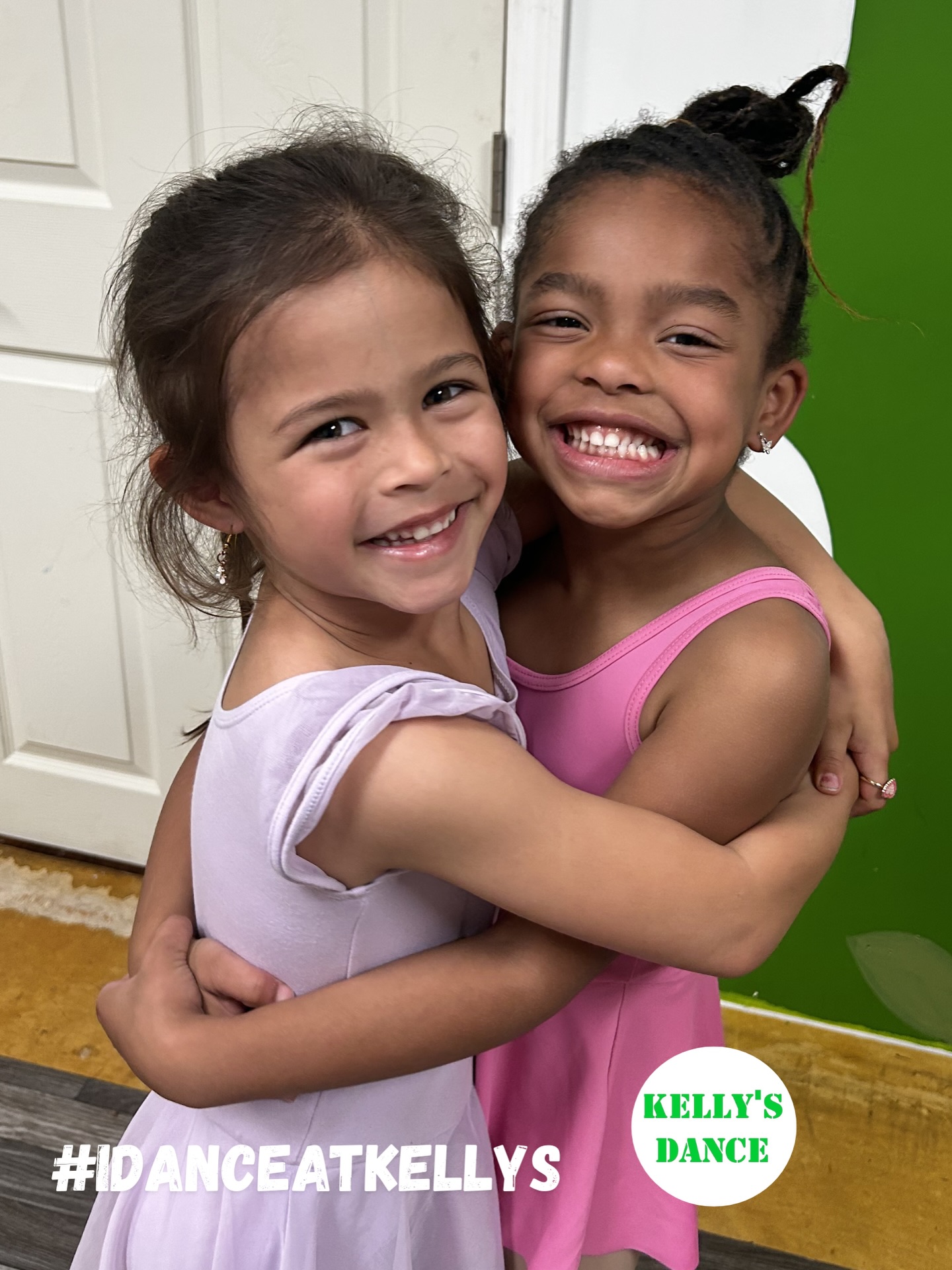Dance friends are Best Friends!
#idanceatkellys #kellysdance #summervilledancestudio #summervillesc