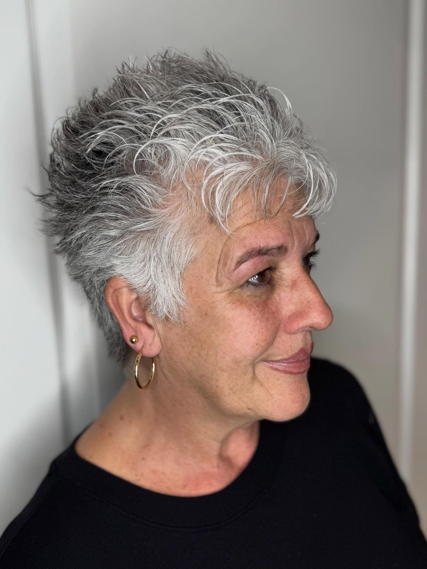 Jumping into Spring with a fresh look! πΌ
.
Hair done by @faitharrang
Brow tint/wax by @styled_by_kris
.
#hairtransformation #njhair #njhairsalon #njhairstylist #freshcut
