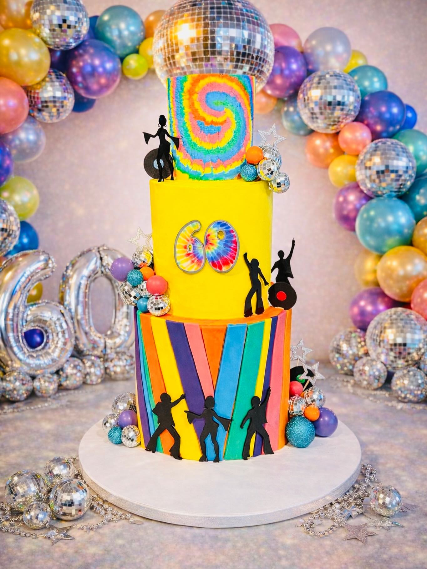 #tiedye #tiedyecake #70scake #customcakes #murielscakesandcookies