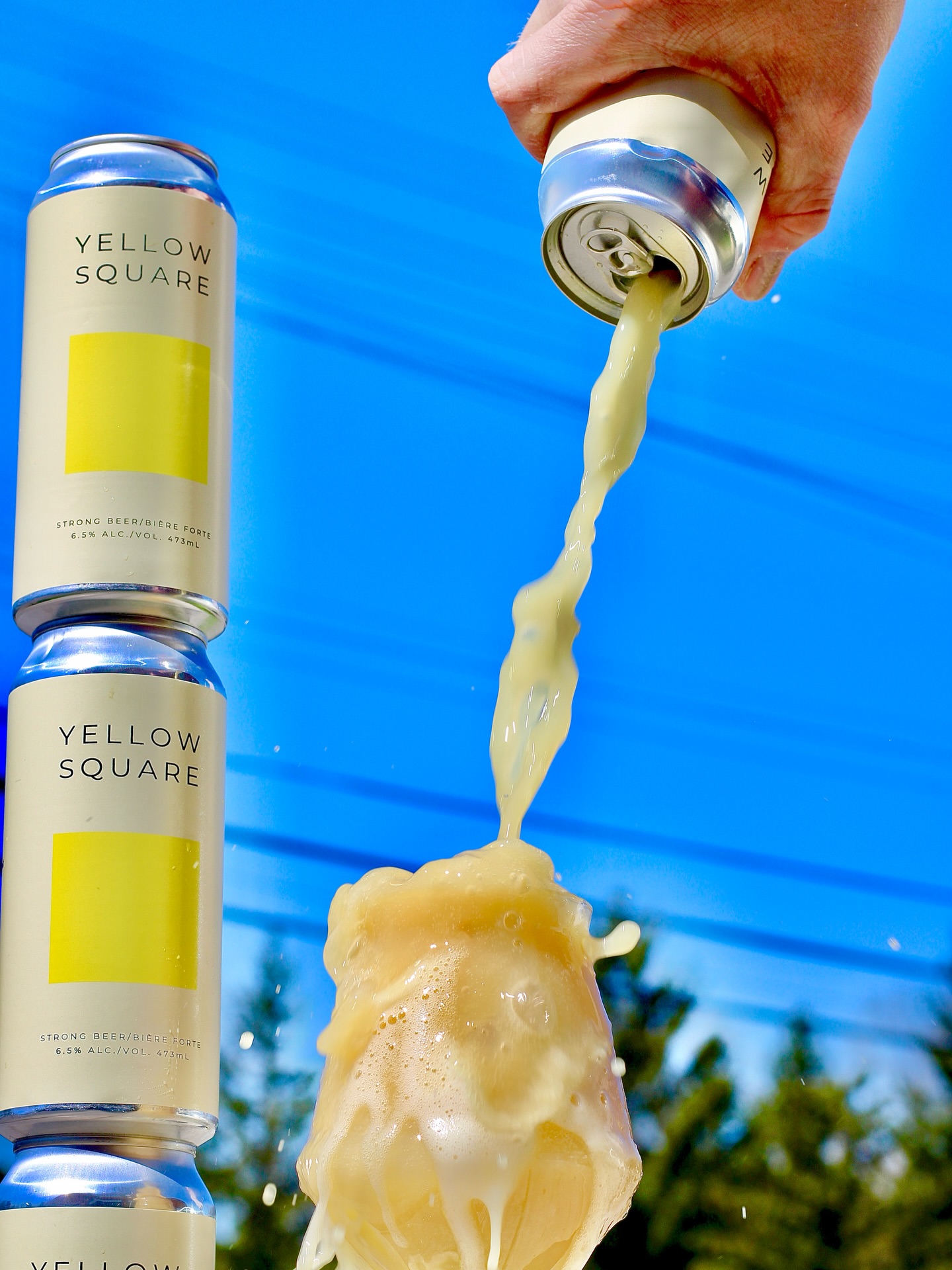 Yellow Square - Juicy Hazy NEIPA. 🟨
Soft. Luminous. Alive with the kind of juiciness that stops you mid sip. Citra, Nectaron and Rakau come together here in a way that feels almost effortless. Mango drifting into nectarine, settling into a long, peaceful finish of ripe pear. This is the haze monster you want. And now, for the first time, it’s in cans.
We hope you love it as much as we do. #manorparkbrewing #juicyipa #ottawabeer #beerrelease #ontariobeer