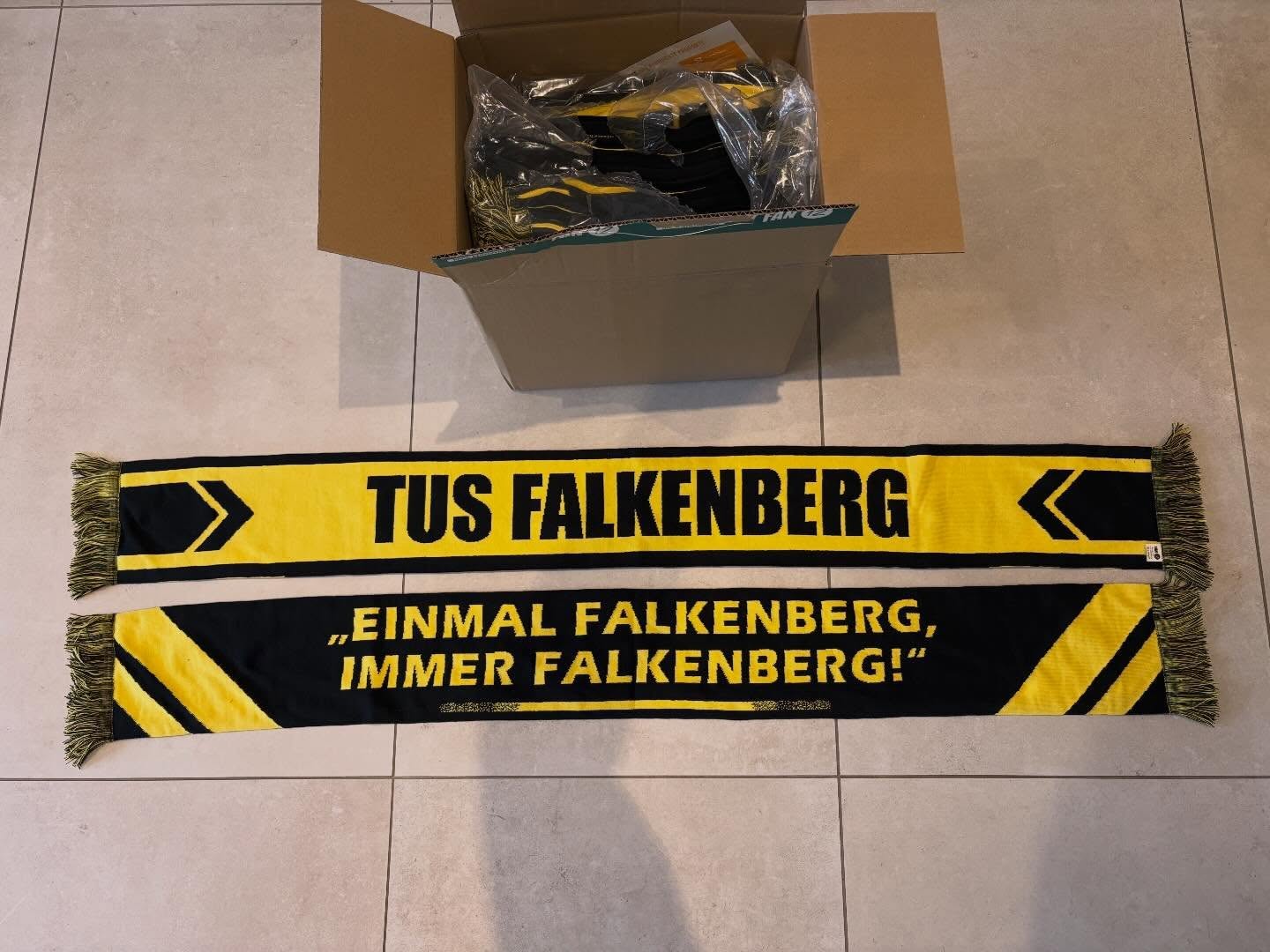 Unsere Schals aus dem Fan12-Gewinnspiel haben uns gerade erreicht!
Vielen Dank an Fan12 für die tolle Aktion und an alle, die für uns gevotet haben 🙌