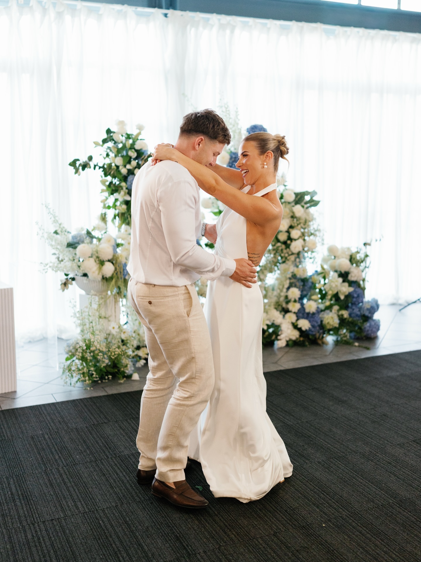 What a day! My little sister Aimee and her love Riley’s wedding. It was such a celebration of love, the newlyweds couldn’t wipe the smile of their faces. I went wild with flowers, and created a gorgeous ceremony backdrop that was repurposed to create an epic moment for the cake cutting and dancefloor. Aimee and Riley had the absolute dream team on board, which capped off the most perfect day!
Photographer @alanataylorphotography
Videographer @mitchhickmanfilms
Celebrant @reneemilthorpecivilcelebrant
Venue @thesandsshellharbour_
Hair @hairelegancebykim
Makeup @rachelmacintoshmua
Gown @sposabellabridal