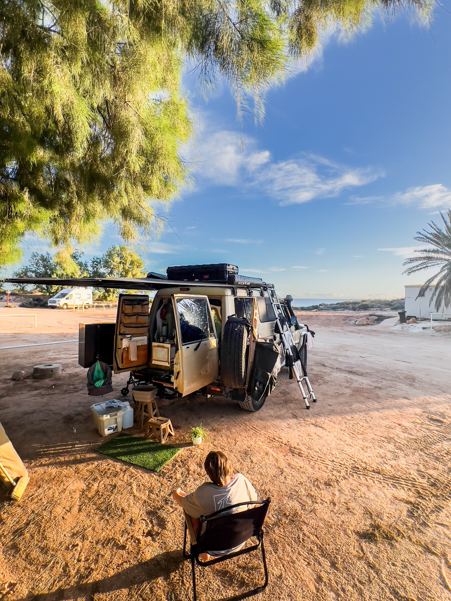 Nanga Bay
Another photo I never shared, but looking back at it, it reminds me of the places I can’t wait to visit again.
This caravan park was, and still is, undergoing some major renovations. The staff here were some of the nicest and kindest I've come across during our travels. To be honest, there were many kind people at different places we stayed, but some just stood out more than others 🩵