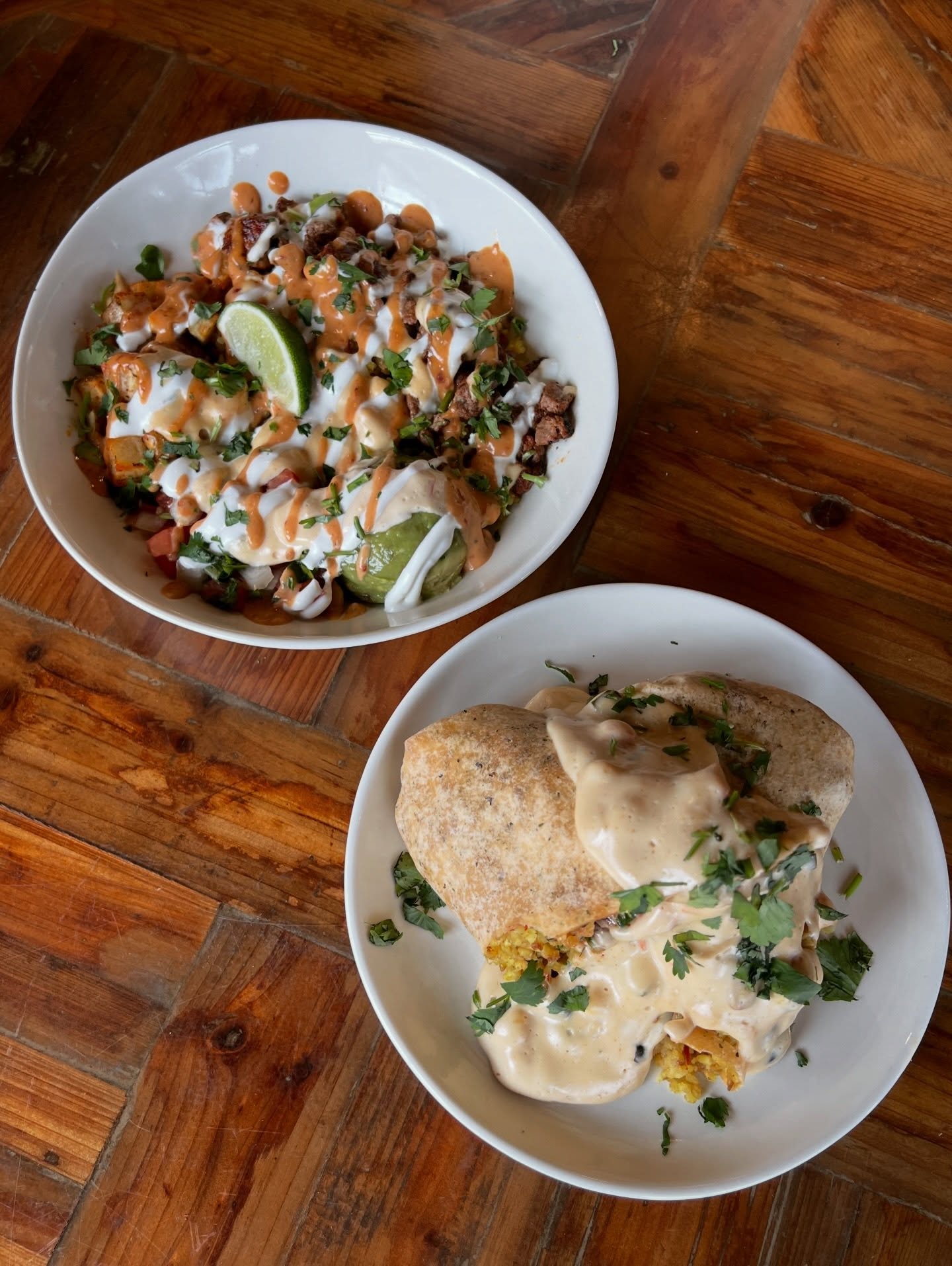 W.T.F. – weekly truk’t feature
CALIFORNIA BURRITO or BOWL – steak, rice, queso, pico de gallo, lime crema, chipotle aioli, fried potatoes, guacamole as a bowl or burrito wrapped in a tomato basil tortilla.
Available through 4/26.