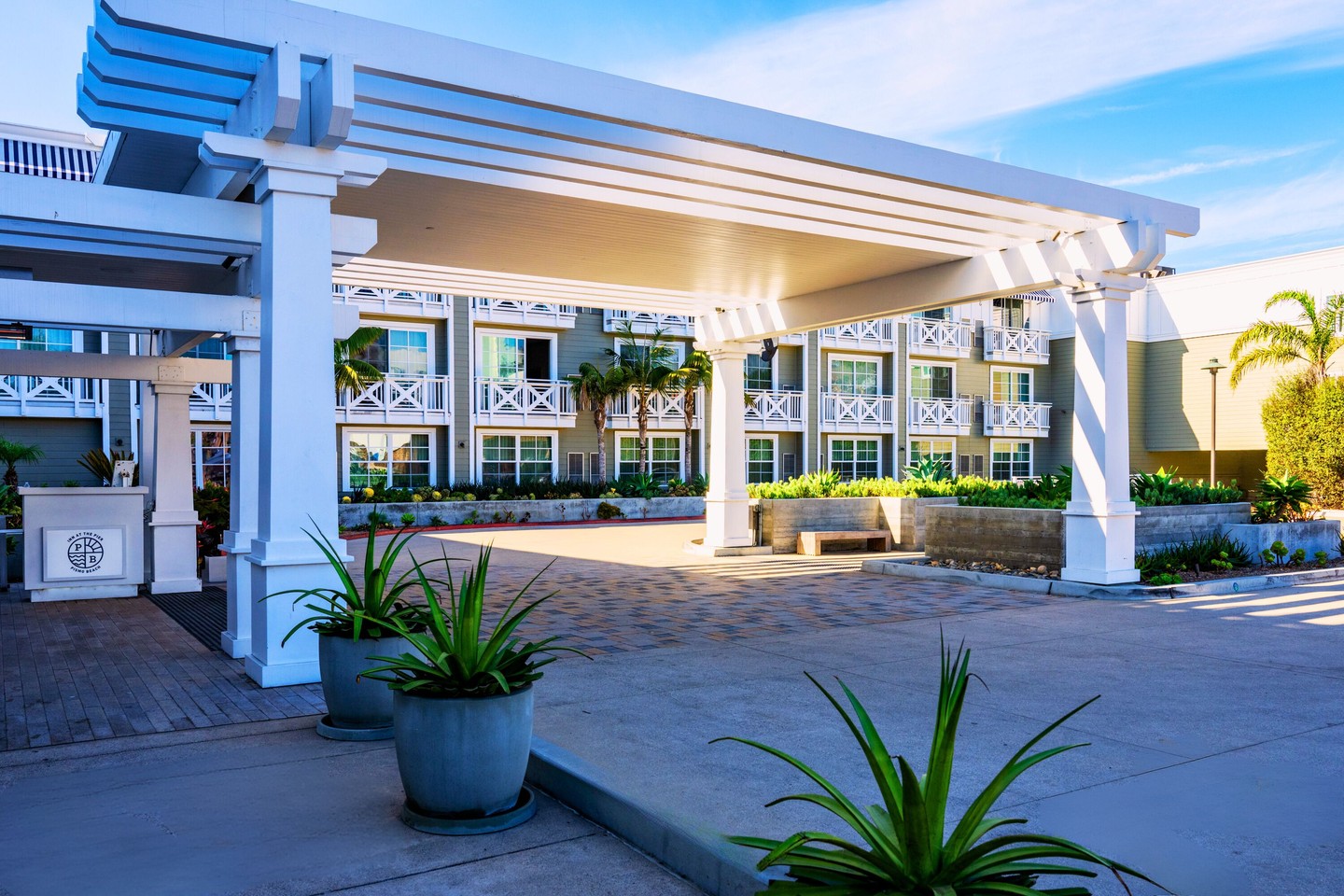 POV: You escaped the city for a weekend at Inn at the Pier… and instantly felt the shift. 🌊✨
.
You arrive in Pismo Beach, drop your bags, and head straight for a sunset walk along the pier. Dinner downtown, ocean air, and no plans except to relax.
.
The next morning? Slow coffee, beach strolls, pool time, and exploring local shops before one more coastal sunset.
.
Just like that — a quick drive turns into the perfect staycation reset. ☀️
.
Ready to escape the city? Your weekend getaway is waiting. Link in bio to book.