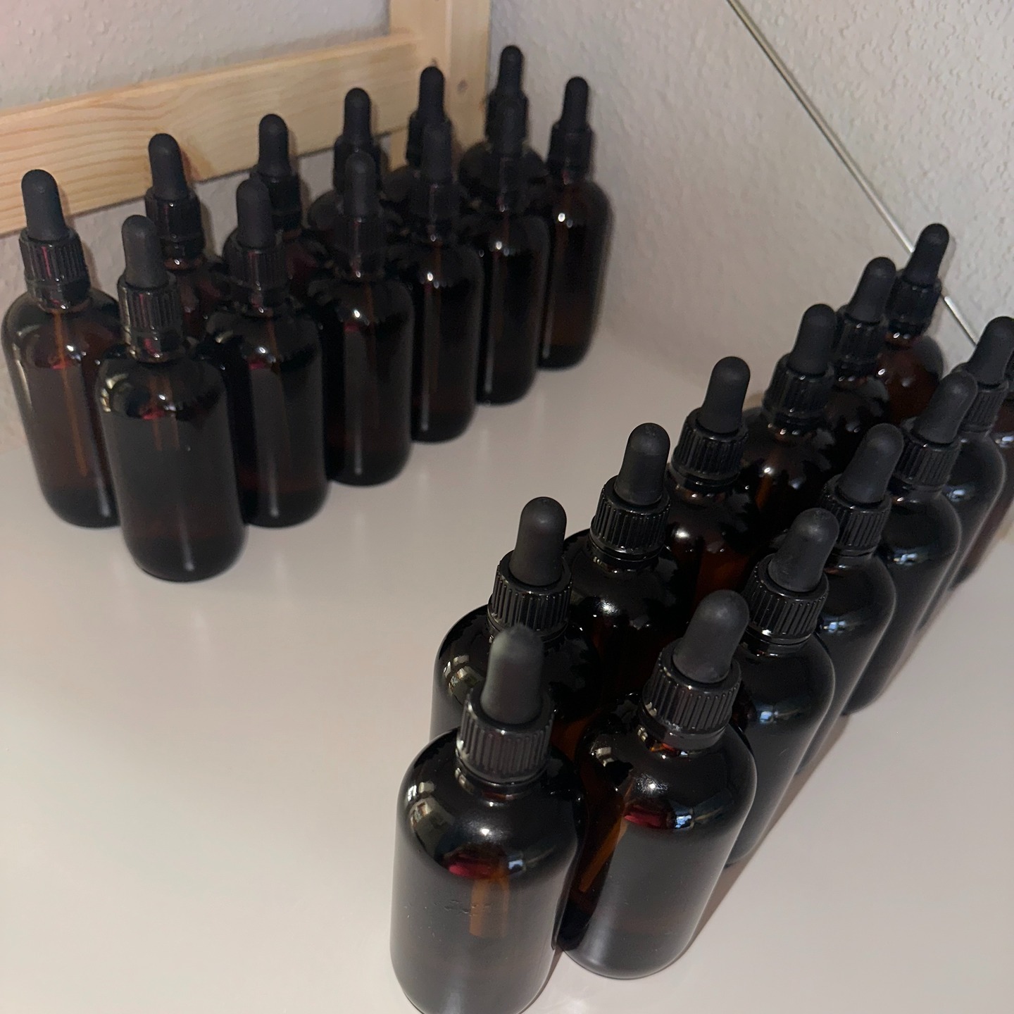 Say hello to your new best friend!! BODY OILs!!! These herbal infused goodies will indeed bless your life! Whether you massage your spouse after a long day or you are fresh out the shower and locking in the moisture. Body oils need to be apart of your routine.
Available in Rose of Sharon, Refresh, Lavender and Lavender & Chamomille.