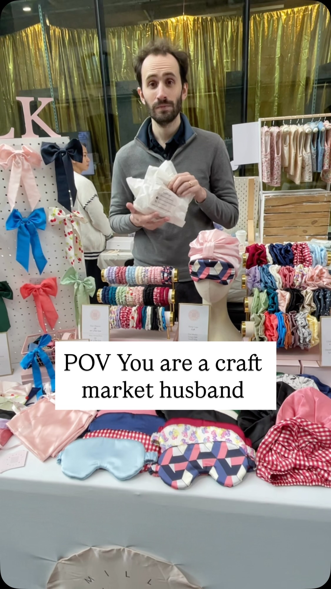 If your partner has a small business, you are probably now a small business intern…but there may be some perks- trips out to lovely markets like @craftyfoxmarket with plenty of good snacks being one of them!
Onion bhaji from @theindiansnextdoor
Other snacks in bags from @breadaheadbakery
If your partner helps out with your small business, please give them a shout out in the comments and let them know how much they are appreciated 🥰
Video description- Jo and Raff lip sync to audio at a market. Starting with Jo mouthing “Ronnie, I feel like you’re just here for the zip line”
Raff looks surprised with bags of food mouthing “what?”
Jo mouths “All you do all day is go on the zipline” before cutting back to Raff eating
Captions change zip line to snacks