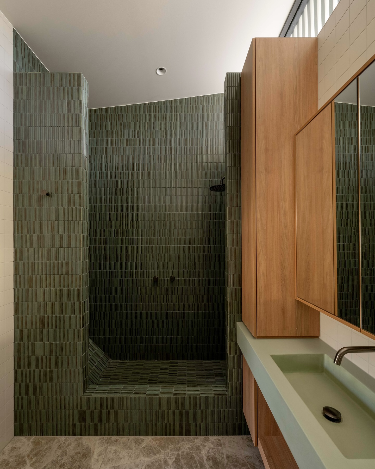 Touches of green, inside and out.
🔨 @aligned_building
📐 @ingineered
📷 @alannajaynemctiernan
🏫 @hickeyoatley
🌱 @greenformlandscapes
#brisbanearchitecture #brisbanearchitect #landscaping #queenslandhomes #australianarchitecture interiordesignp