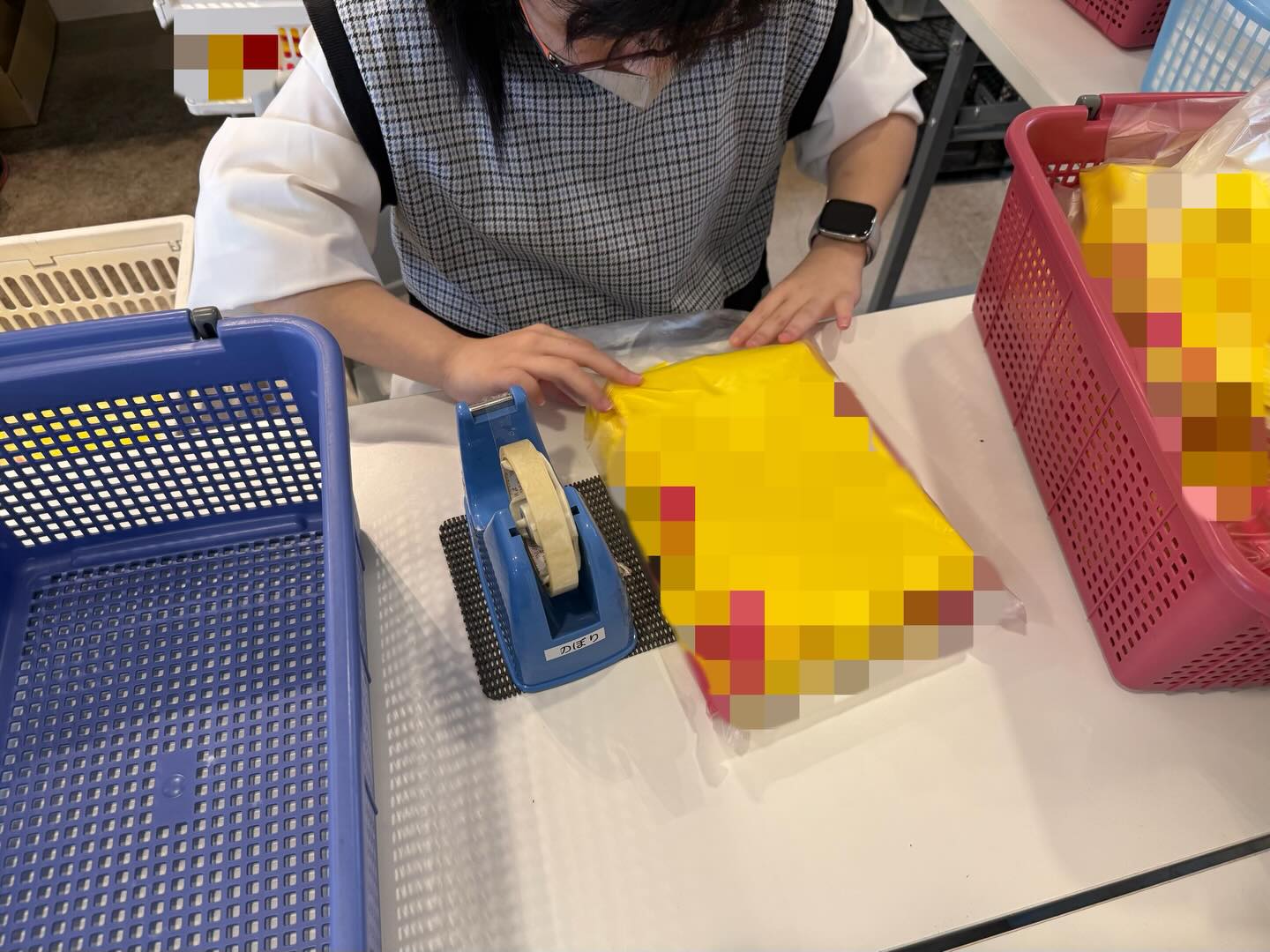 ジョルノ若林サテライトワークスペース
サテライトではのぼり🚩を折ったり、袋入れの仕事をしています😊
※守秘義務の為、写真を一部加工しております。
ジョルノ若林は簡単な作業から高度な作業まで様々な作業を取り揃えております!
ただいま若干の空きがあり本店、サテライト共にご利用者募集中です!
ご見学、ご相談お待ちしております🙇🏼♂️
就労支援センタージョルノ若林
🏠豊田市若林東町高根下93
ジョルノ若林サテライトワークスペース
🏠豊田市若林東町上り戸24番地2
お問い合わせ先
☎️0565-51-0220
#就労支援センタージョルノ若林
#ジョルノ若林
#豊田市
#就労継続支援B型
#就労B