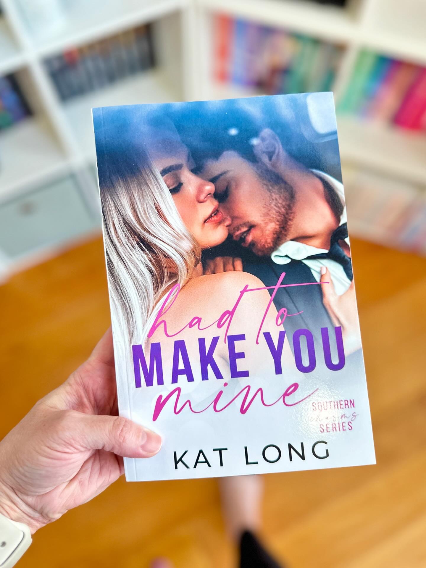 As their passion consumes them, old secrets surface that could ruin everything.
𝗪𝗵𝘆 𝘆𝗼𝘂’𝗹𝗹 𝗹𝗼𝘃𝗲 𝘁𝗵𝗶𝘀 𝗿𝗼𝗺𝗮𝗻𝗰𝗲:
🍹 Romcom
🍊 Workplace
🍹 Insta-lust
🍊 Slow Burn
🍹 Secrets
She lost her music. Then she lost everything else. He’s starting over. New city, new job, and no distractions. Then his new assistant walks through the door. He can’t stay away, and she’s fast becoming his obsession. Is this just another office fling, destined to fail?
Start the Southern Charms series today! 📚 Read Had To Make You Mine FREE today in KindleUnlimited! 🎧 Or grab your headphones and listen! Now available in audio!
#contemporaryromance #officeromance #southerncharmsseries