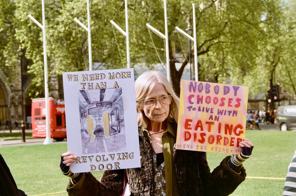 ✨✨DUMP THE SCALES PROTEST ✨✨
✨18 April 2026✨
📍London, UK
📸 Kodak Gold 200 35mm (NB some of these photos have been mildly edited do increase saturation and sharpness in photos)
Let’s say I will be sticking to Kodak 400 for now on 💔