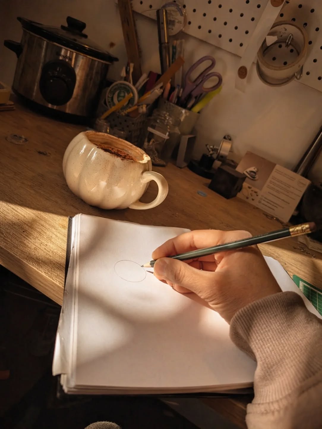 Starting today with a warm coffee and some quiet time in the studio sketching out necklace ideas for a special commission. ☕ ✨
After a very busy few weeks over the Easter break with the children, I’m so happy to be back in the studio, creating again, this time putting pencil to paper for a special commission.
If you’ve been thinking about a custom piece or have a design in mind, feel free to get in touch. I’d love to create something special just for you. 💚
#studiotime #jewellerydesign #smallbusiness
#commissionsopen #silverjewellery