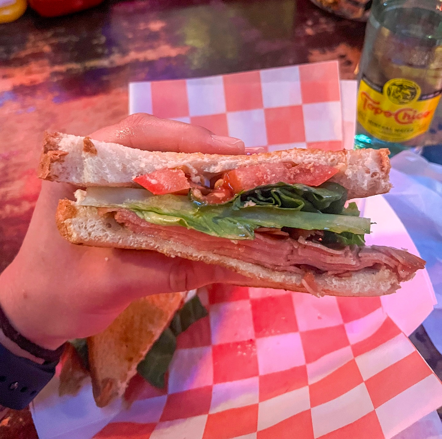 Nothing goes better together than traditional country music and a fried bologna sandwich. And we have both in spades.
Great pic by @feastwithfaith
#friedbolognasandwich #recessionspecial #traditionalcountrymusic #stickwithtradition