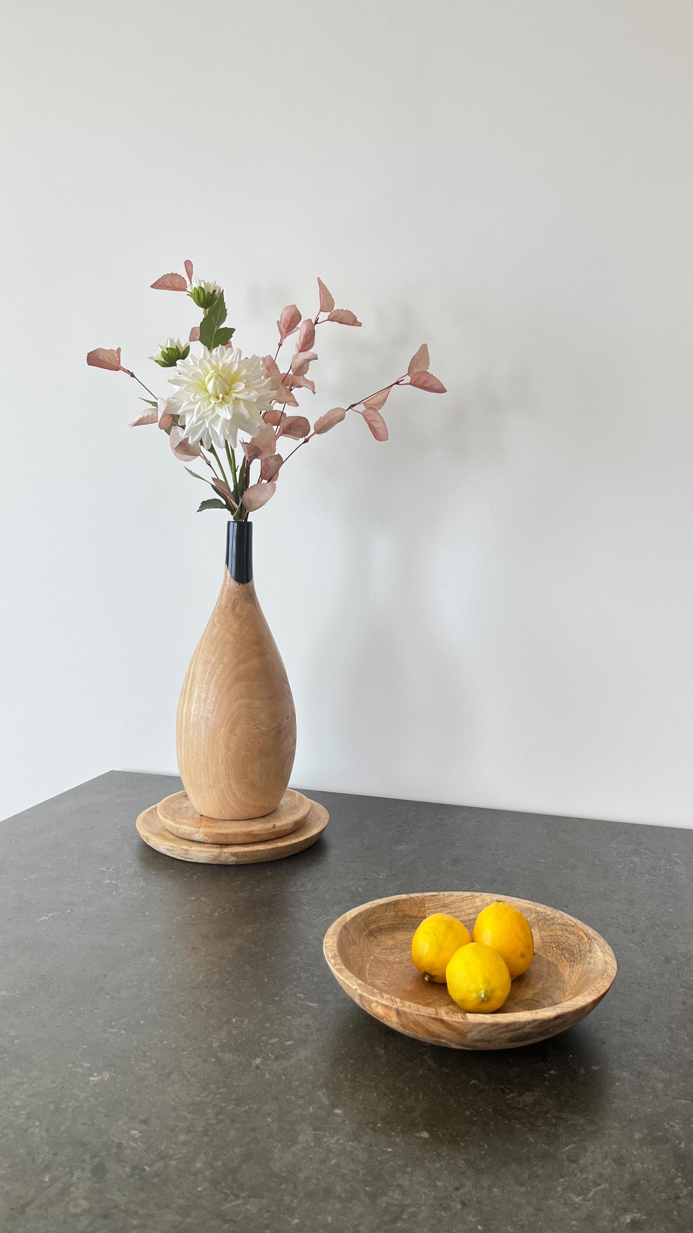 Not a bad office right ? 🌴
#homedecor #ocean #islandlife #coastal #interiordesign