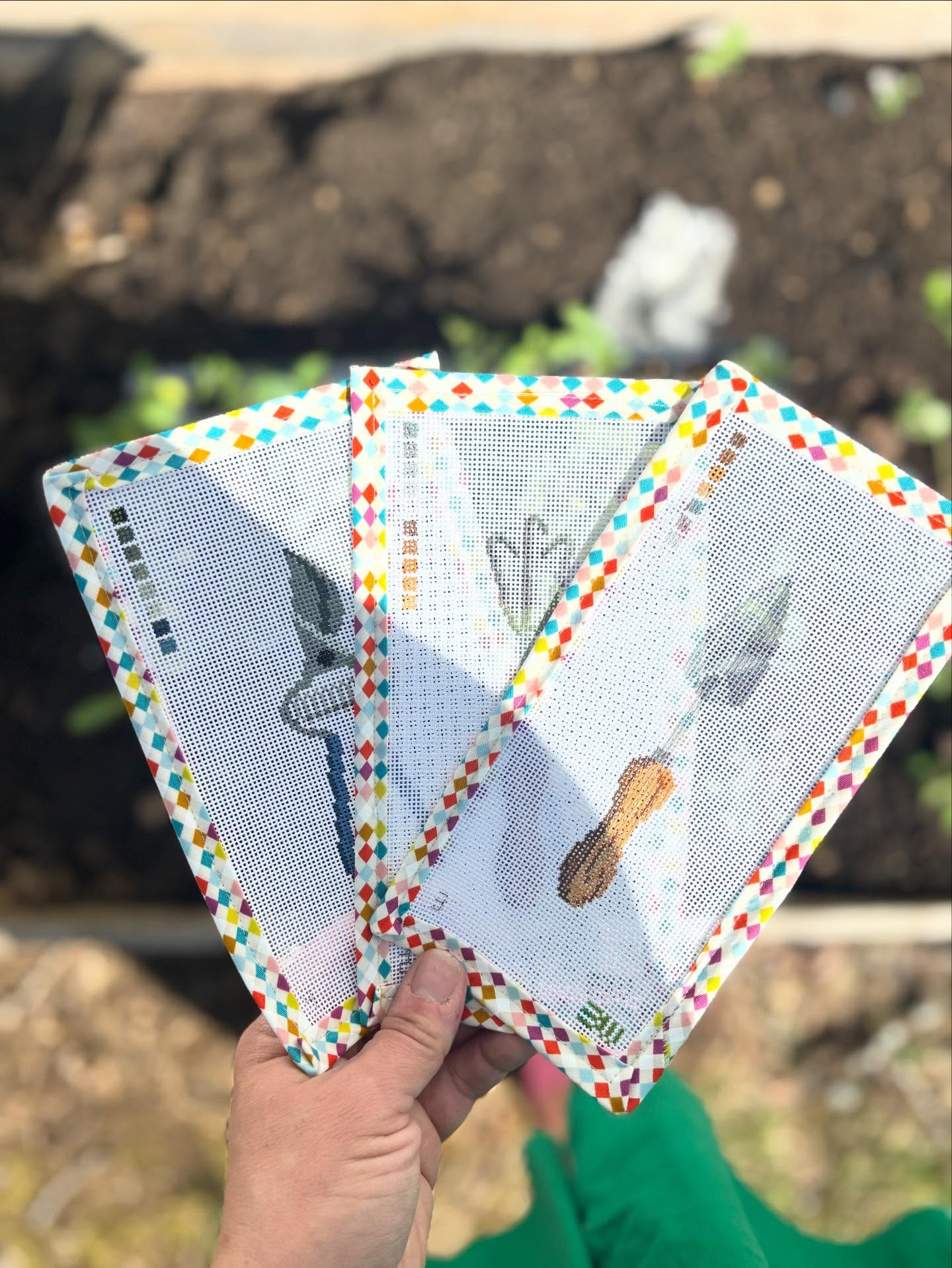 A perfect day for this trio! Available now at bateswoodneedlepoint.com 😘👩🏻🌾
