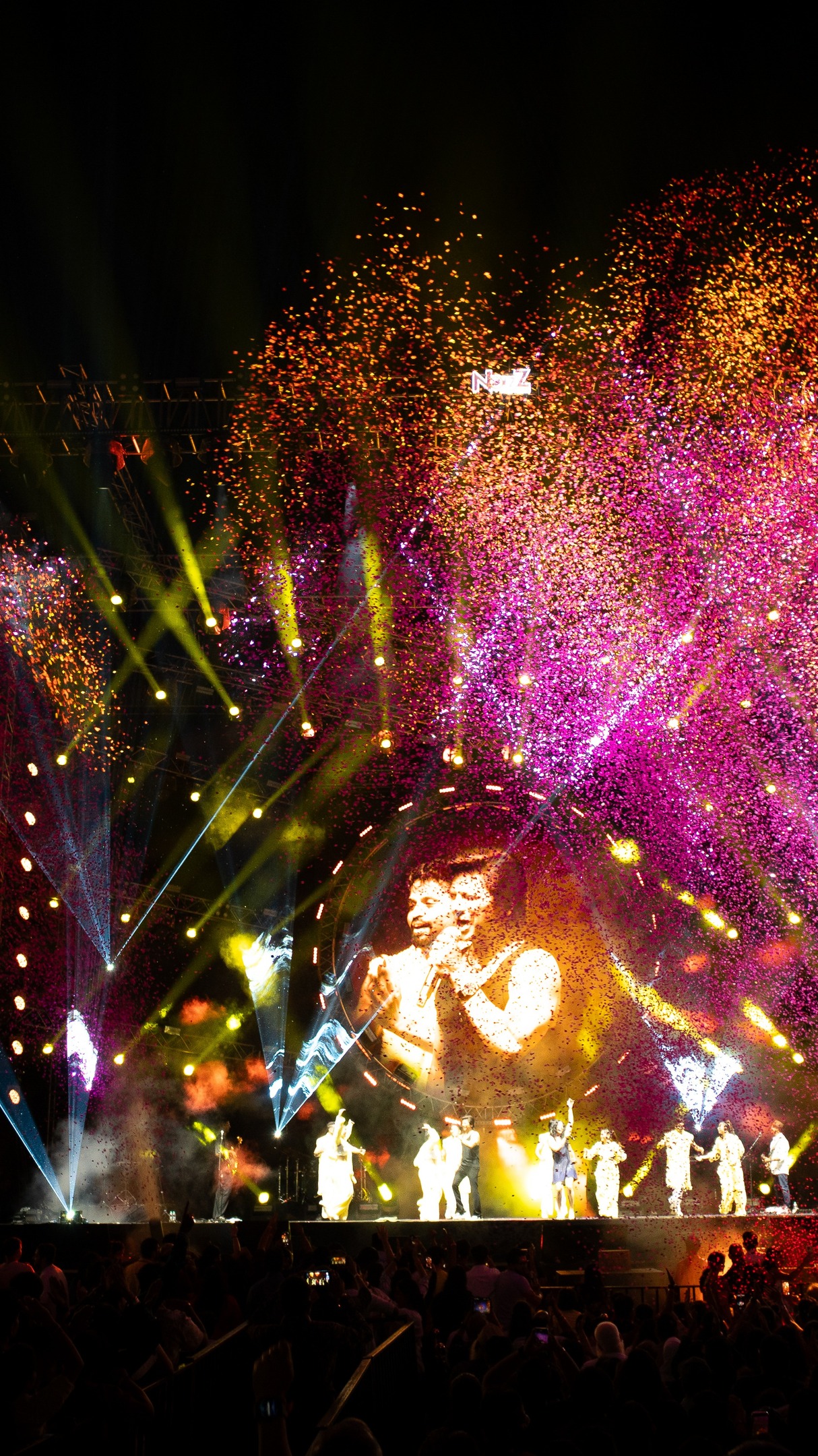 A truly memorable concert is powered by more than the performer on stage, it’s built through every beam of light, every perfectly tuned note, every secure structure, and every visual cue working in sync.
For the Shaan concert at Phoenix Marketcity, Bangalore, Reynold’s provided complete professional sound, lighting, trussing, and AV solutions, engineered for impact, reliability, and a seamless live experience.
Because unforgettable performances deserve world-class production.
#ShaanLive #Shaan #ProSound #MeshLED #ReynoldsSoundandLighting