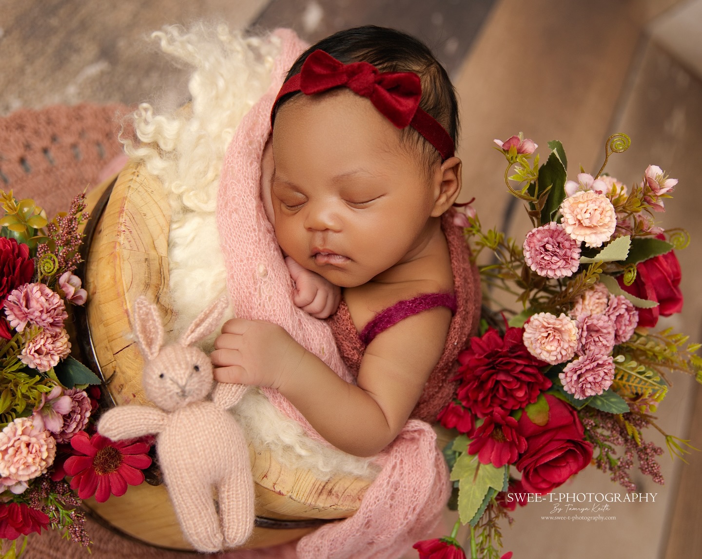 Final share from beautiful Aizivashe’s gallery.
#barossanewbornphotography #barossanewbornphotographer #barossababyphotographer #barossanewbornspecialistphotographer #barossastudio