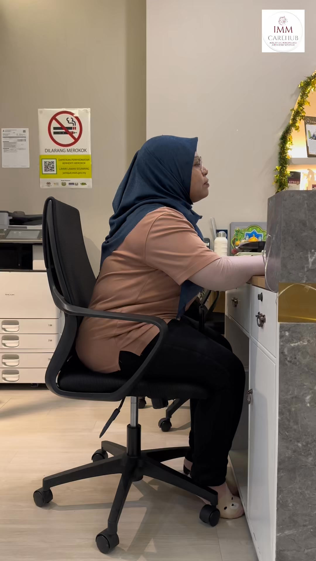 Good posture is more than appearance—it supports better movement, reduces strain, and improves overall well-being.
#IMMCarehub #163retailpark #montkiara #posturecorrection #PostureMatters