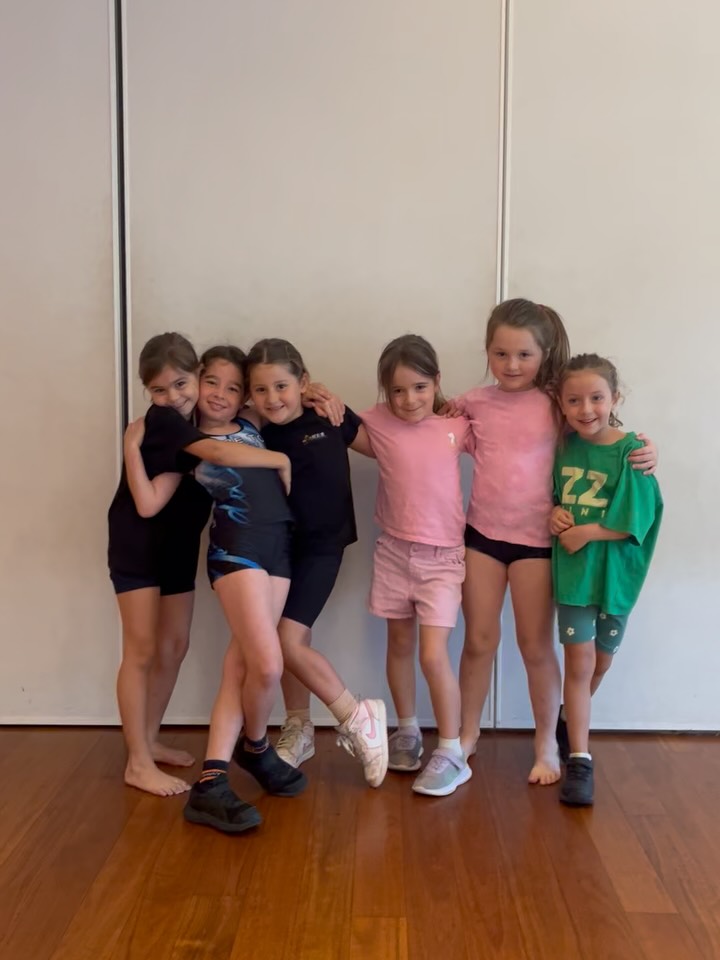 We are back🥳🤩 Day one term 2, what a blast! Bring on the rest of the week❤️
#dance #dancestudio #term2 #dancers #fitzgibbon