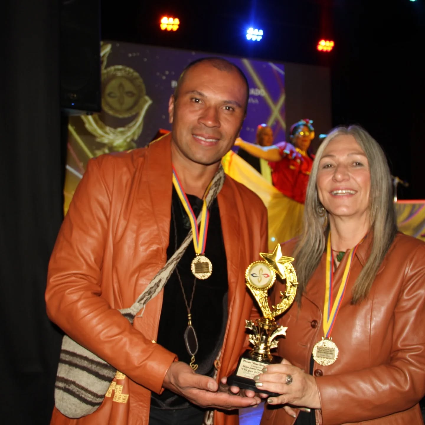 Premio Verso Dorado 2026 - Mejor Poema Musicalizado . Chie Gueta . Gailor Andrés Sanchez Beltran y Sarita Ruiz Arango