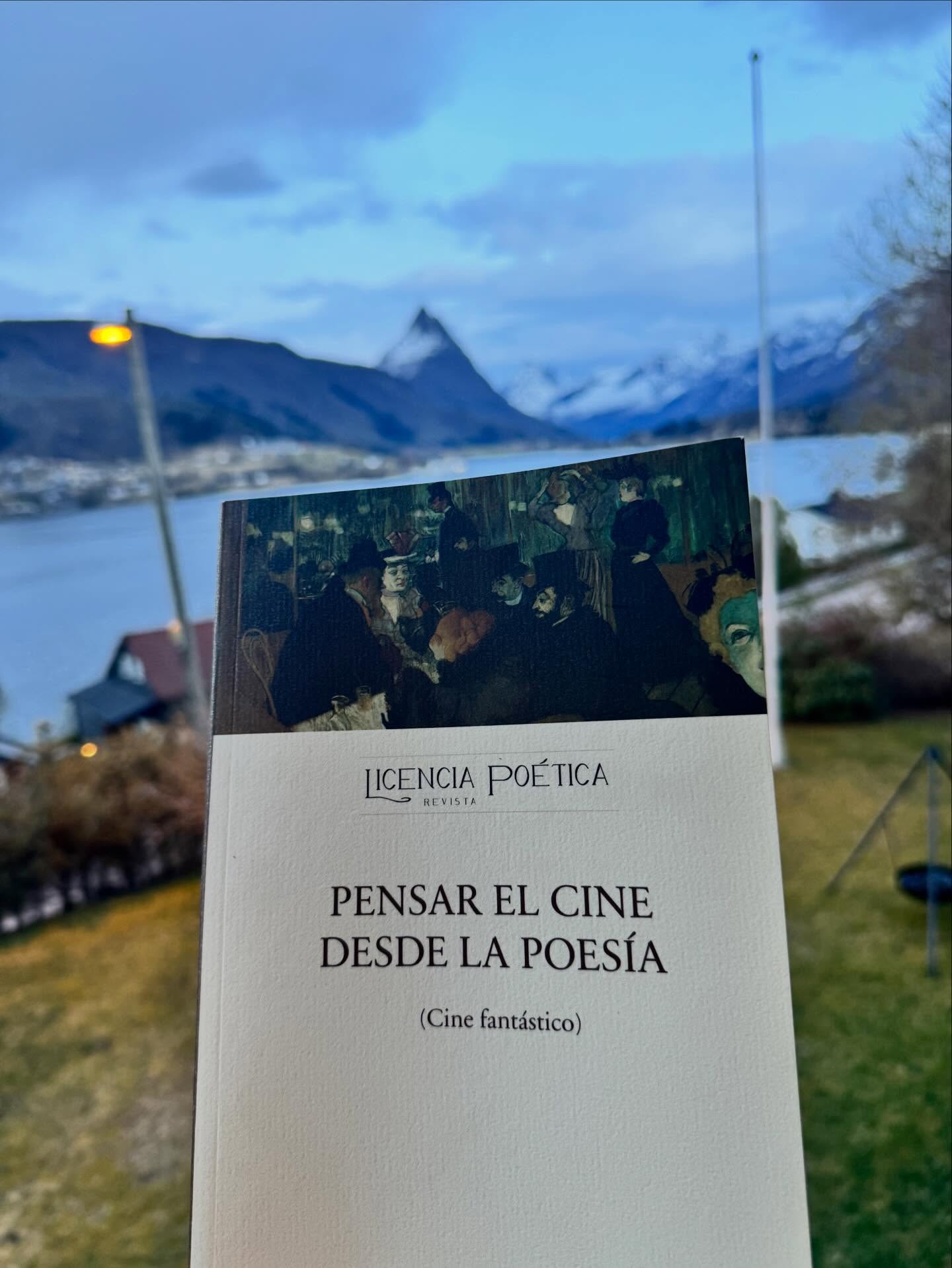 Muy feliz de formar parte de la revista 𝘓𝘪𝘤𝘦𝘯𝘤𝘪𝘢 𝘱𝘰𝘦̀𝘵𝘪𝘤𝘢 de Ars poética.