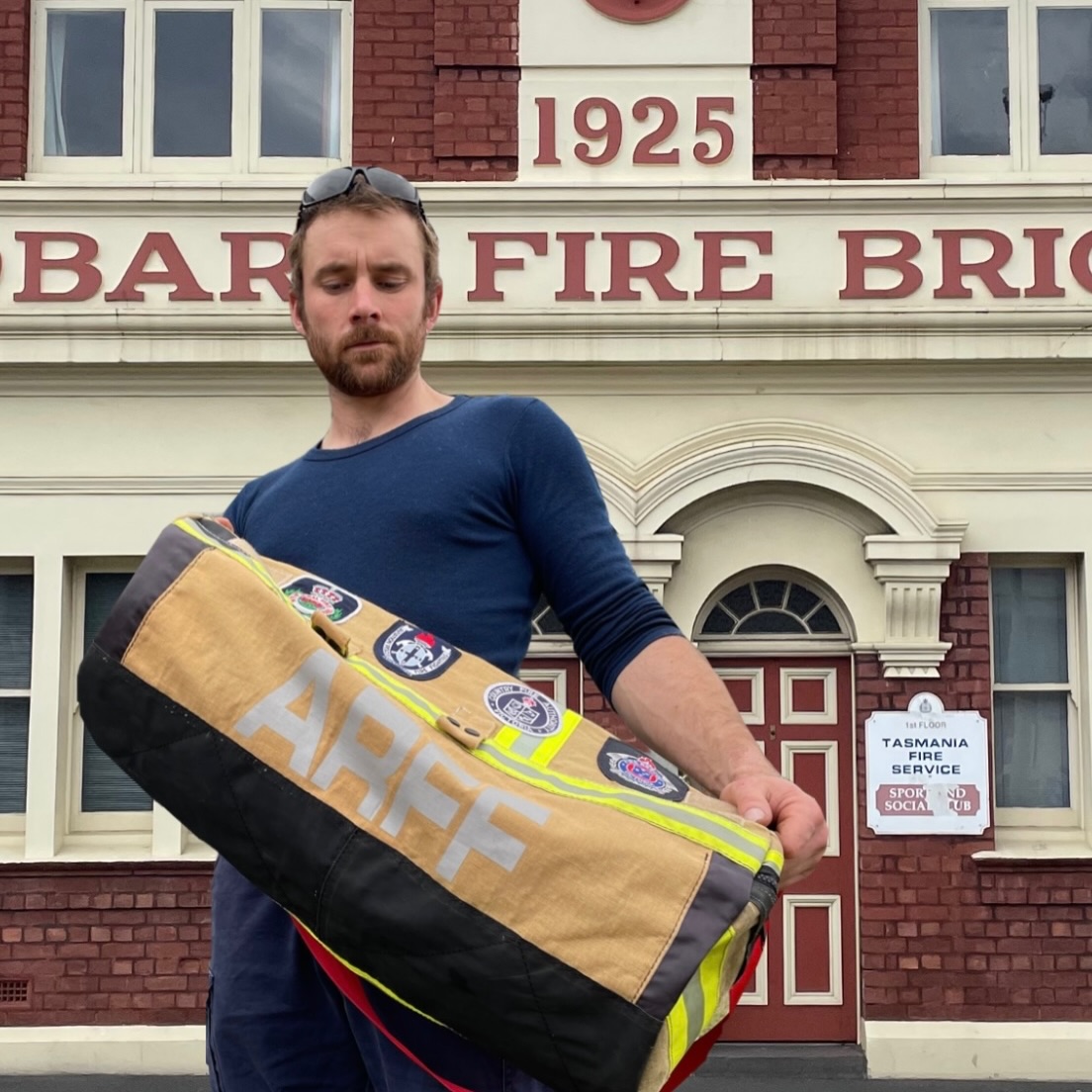 We are always so honoured to be given decommissioned uniforms to make a custom bag for a special occasion … a retirement or career highlight, or a milestone birthday perhaps?
DM us or use the email enquiry form on our website (link in bio).
#thankafirstresponder#ambulanceaustralia#taspolice#tfs#hotfiriesofinstagram
