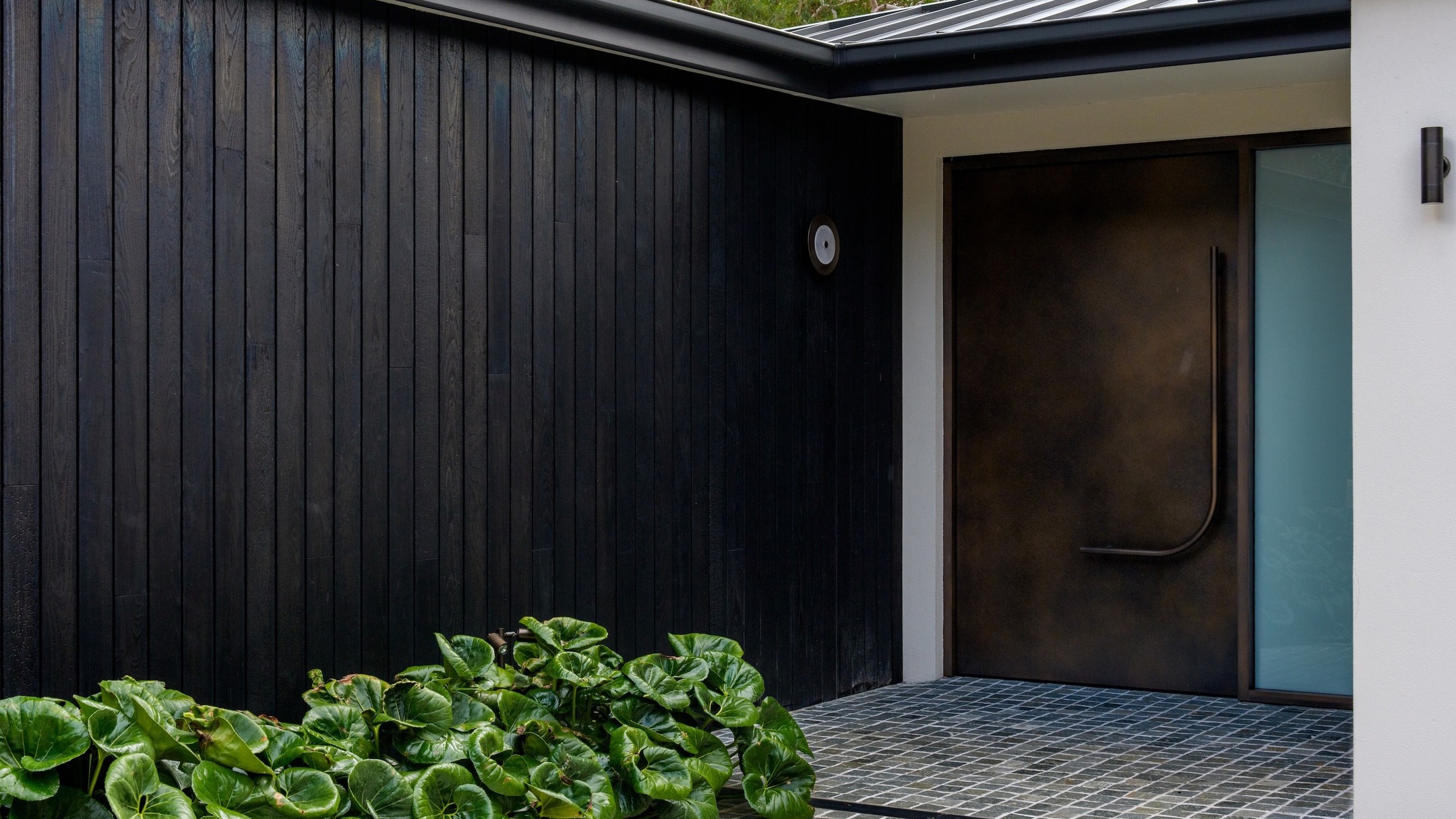 First impressions really do count ✨
From the moment you arrive, it’s all impact – charred timber cladding, cobblestone drive and a seriously sexy custom bronze door from Axolotl.
Step inside and this home just keeps giving! A gorgeous stone entry table setting things off and then the hero moment – Kerry Armstrong’s huge 183 x 183cm 'All The Things I Have (For You)' bringing all the colour, texture and personality this entry hall deserved.
We loved creating a home that doesn’t take itself too seriously, but certainly delivers on wow! ✨
If you’d like help creating a home that’s as functional as it is beautiful, let’s chat. You can book a complimentary phone consultation with me here
https://www.meuszinteriors.com.au/service-page/free-phone-consultation or via the link in the bio.
@lumefxphotography