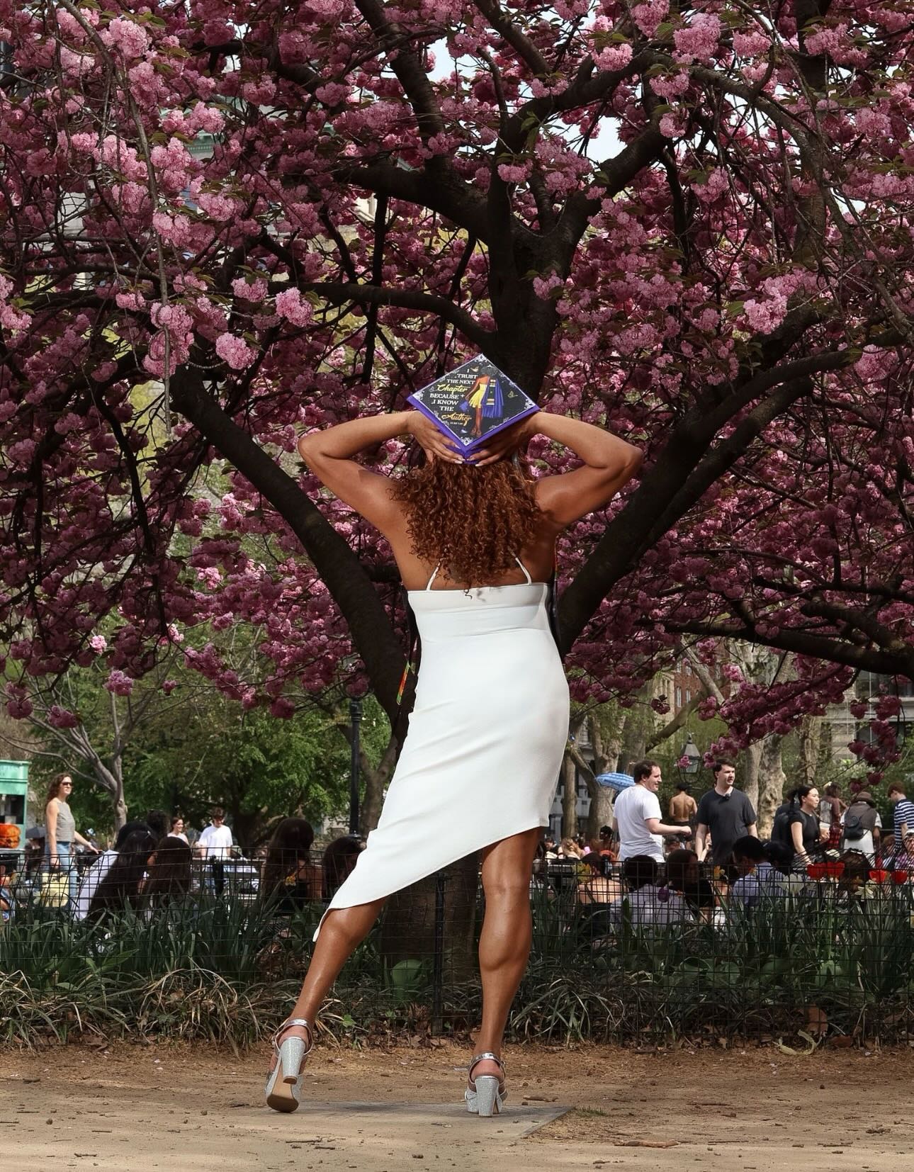 “I trust the next chapter, because I know the author” -The graduate👩🏽🎓
So I was taking graduation pics and found out I was accepted to graduate school, so I’ll be dropping both right now😮💨🤩
Ya know it’s crazy when I went to college and pursued theatre, yall tried to tell my mom to tell me what to do. Shoutout to her letting me rock and find my way… Life is so interesting that somehow, someway… Dez and Don’s babygirl is going to be A CLINICIAN?!! A DOCTOR?! 🫣😭 God is something elsseee🙏🏾
Now loadddinnggggg…. NaTania B. Parker, MA, LCAT, RDT 🥹🤭🤓
(I will be adding these letters to my fb name like I married them😘)
Becoming everything little me needed✨
📸 by @photosby.jaleneee 🫶🏽
(More🔥pics to commmeee)