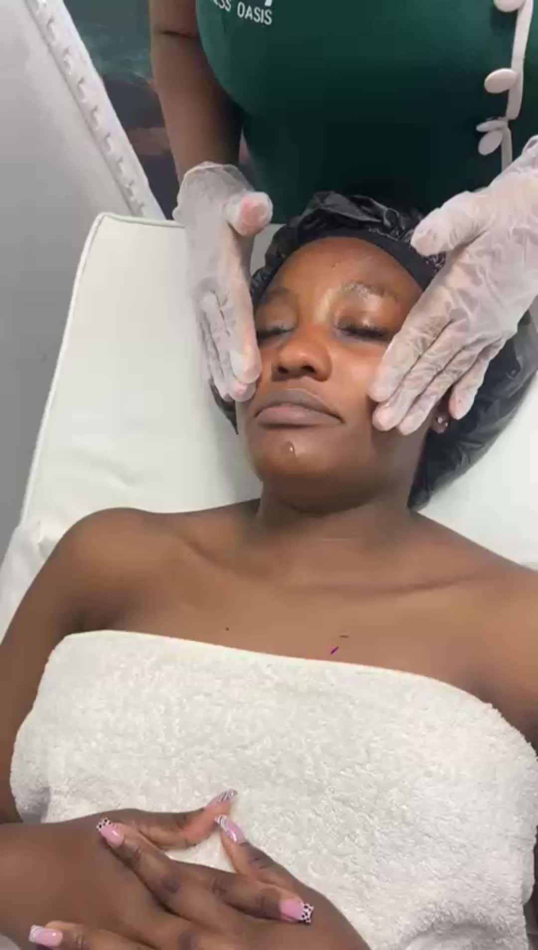 Watch your skin get the care it deserves.
Our facial treatments help cleanse, hydrate, and refresh your skin, leaving it feeling smooth, healthy, and glowing.
Relax, unwind, and enjoy the experience.
📍 Arch Business Centre, 2nd Floor, Room A9, Along Eastern Bypass
📞 0700 244 281 | 0705 480 557
#FacialTreatment #HealthySkin #GlowCare #AmaniWellnessOasis