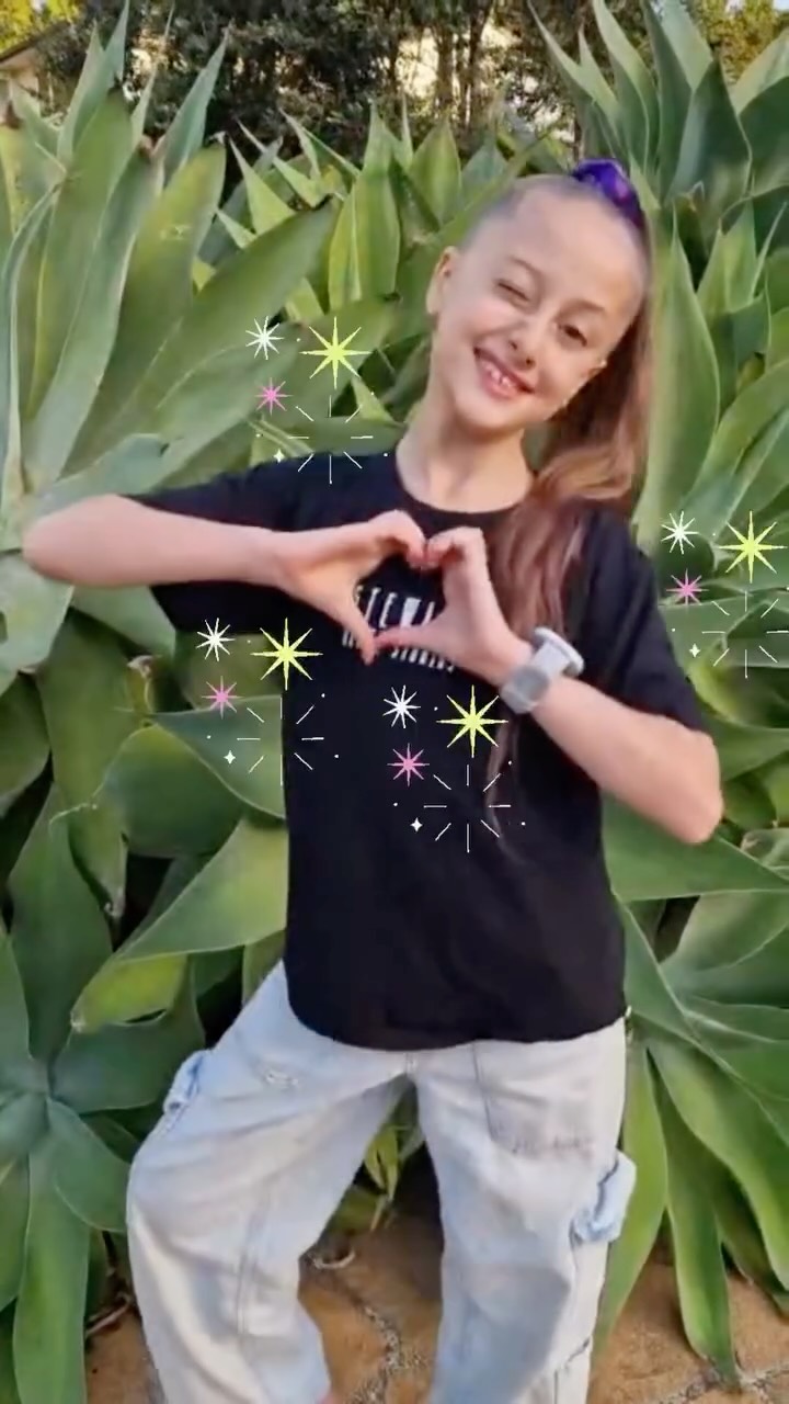 Why they love dancing at SDSโฆ in their own words ๐ The sweetest way to make you smile this Saturday! We are so ready for Term 2!! ๐
