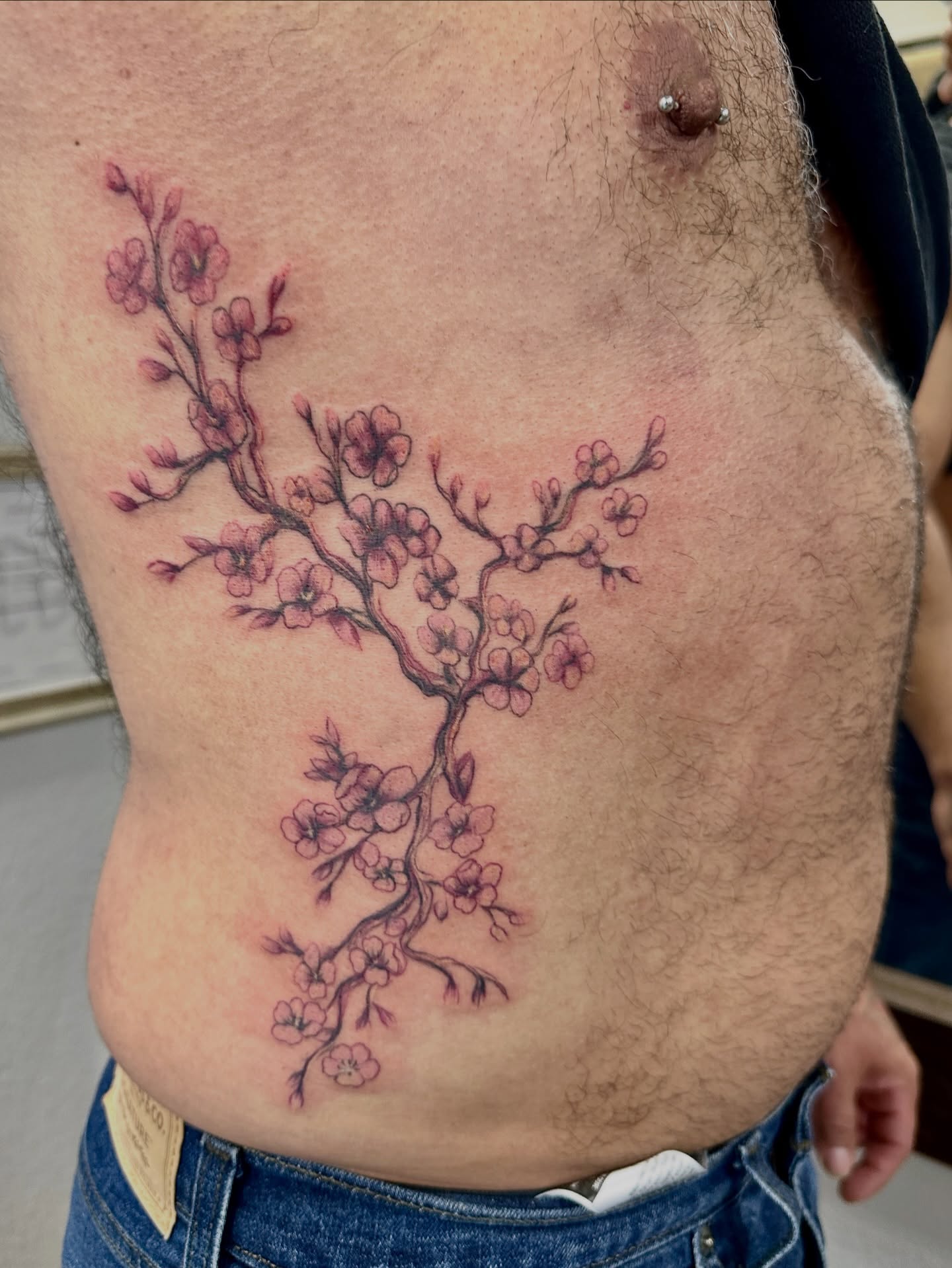 Japanese cherry blossom tattoo by Tuan.
#japanesetattoo #cherryblossom #tattoo #sacramentotattooartist #colortattoo