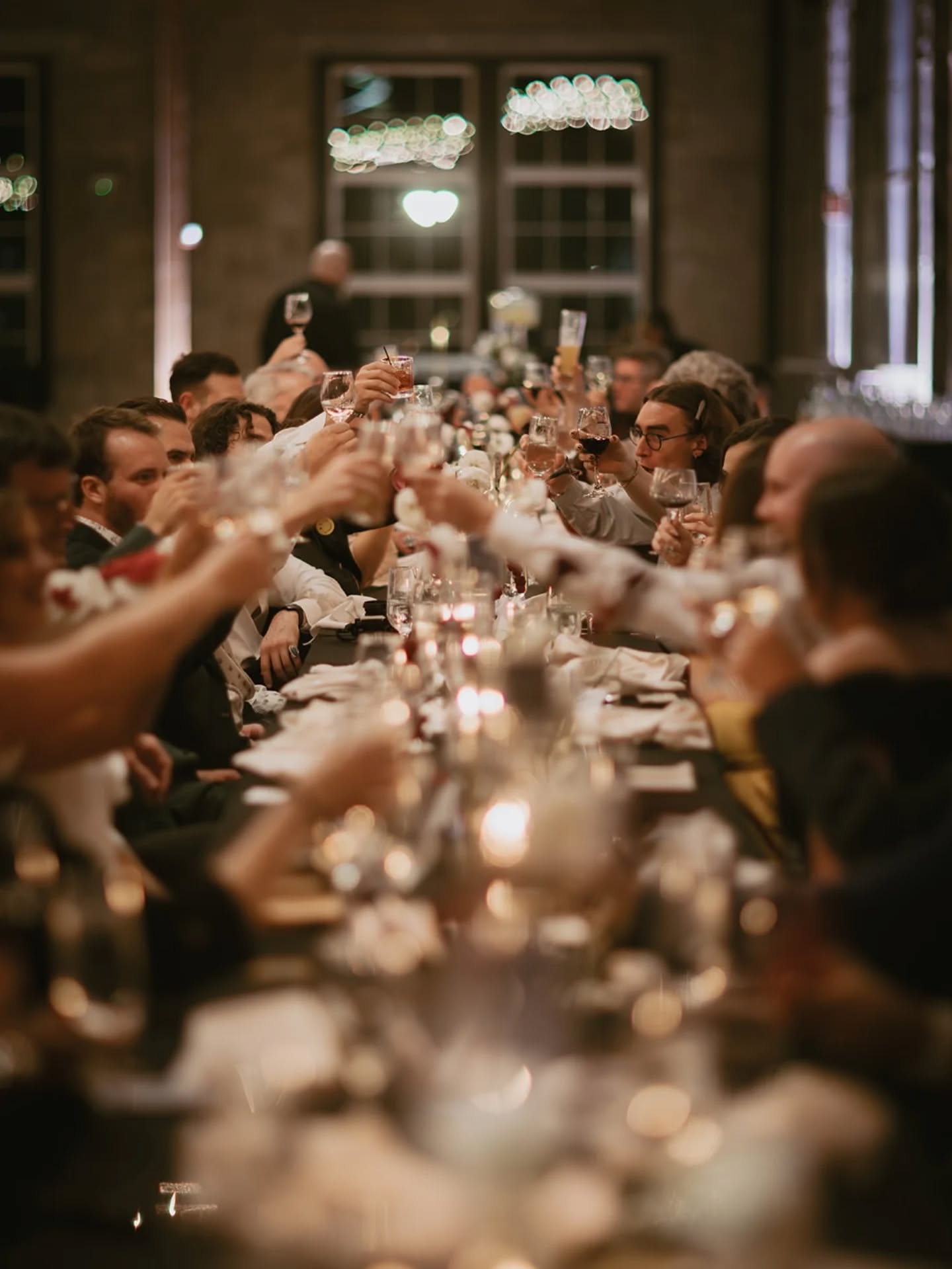 Cheers to a triple header weekend!
Presenting: a visual lesson in the power of long tables. Scroll through to see why we love them and (bonus!) the very unique custom favor from Kristen and Brian waiting for each guest at their seat.
Venue/lighting: @oliopeabody
Coordination: @withoutahitch
Photo: @carolinegiulianophoto
DJ: @djrome802
Catering: @offthevinecatering
Hotel: @bellinnpeabody @marriottpeabody @witchhampton @stayhotelsalem
Hair: @beautycollectivenetwork
Rentals: @peakeventservices
#weddinginspiration #weddingdesign #bostonwedding #newenglandwedding