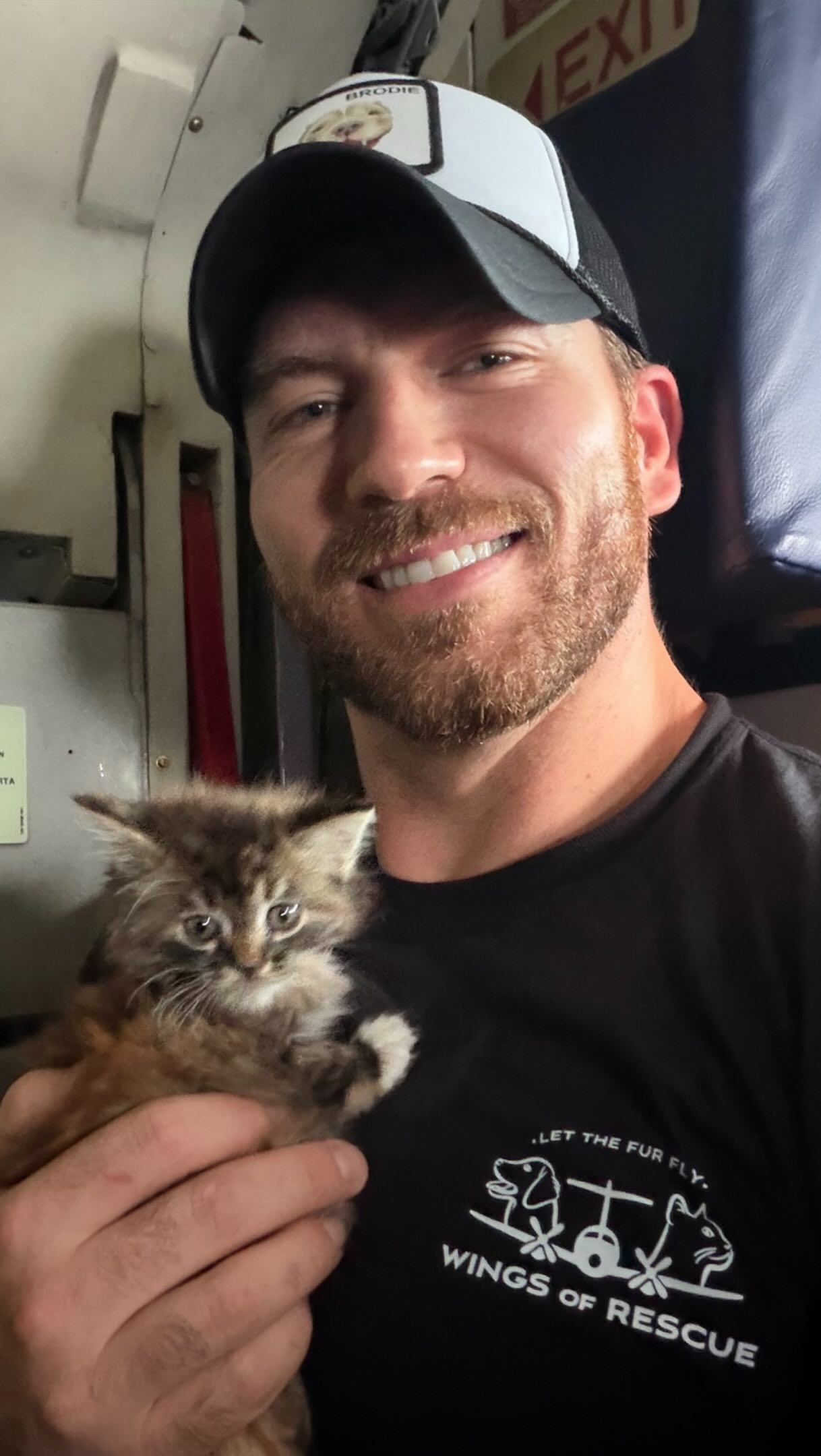 ‼️LIVE from Southern Florida
Wings of Rescue is in Fort Lauderdale, Florida loading our plane with 221 cats and dogs from overcrowded Florida shelters to fly to new homes in New Hampshire and upstate New York.
Tomorrow we will be flying over 100 pets from Texas shelters to new lives. We could not perform our lifesaving mission without the loving support of each and every one of our followers. To join the Wings of Rescue lifesaving team and save even more shelter pets please visit the LINK IN BIO.
#LetTheFurFly #dogs #cats #flight special thanks to our partners and flight crew member @jessekove