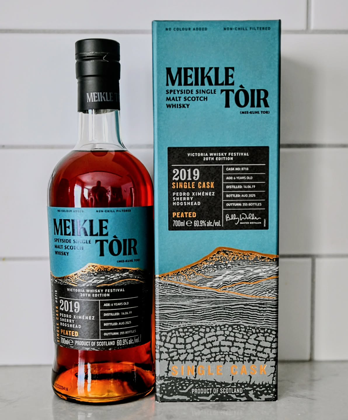 Look!!! Right here!!! Wow!!!
This right here is a single cask release from @meikletoir which is the peated whisky coming from Billy Walker and @theglenallachie_
This one is special. A single cask exclusive for western Canada that was launched st this year's @victoriawhiskyfestival
A 6 year old oeated single malt matured in a Pedro Ximénez sherry hogshead before being bottled at a whopping 60.9% abv.
This might be one of my favorite young peated whiskies in a long time from Scotland. It has everything. A peat kick that is balanced beautifully by the PX cask and of course some heat from the abv.
Love seeing Western Canada getting some recognition from some of the bigger brands.
.
.
.
.
.
#whisky #meikletoir #glenallachie #sherry #peat