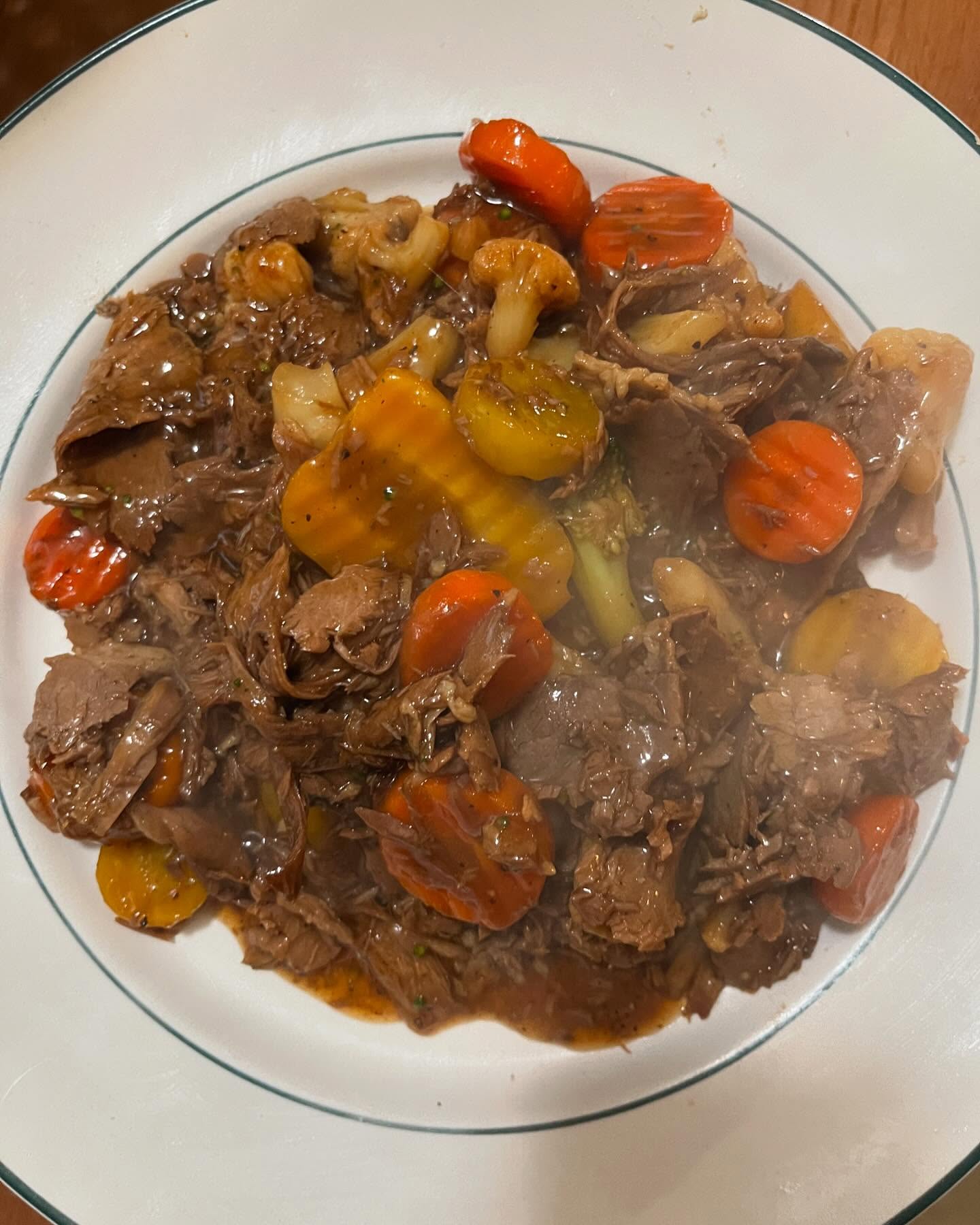 Veggie & brisket stir fry 😋