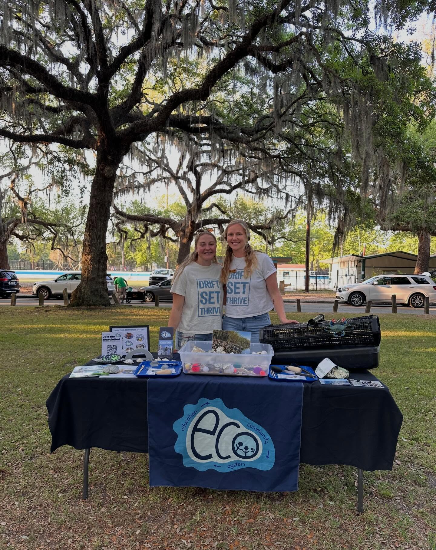 Happy Earth Day! How cool is it that we have over 80 groups that practice sustainability and celebrate our amazing planet here along Coastal Georgia. What an amazing community event @earthdaysavannah 🌎❣️
Thank you to everyone who stopped by ECO’s booth to learn about our salt marsh ecosystem and oysters!🦪