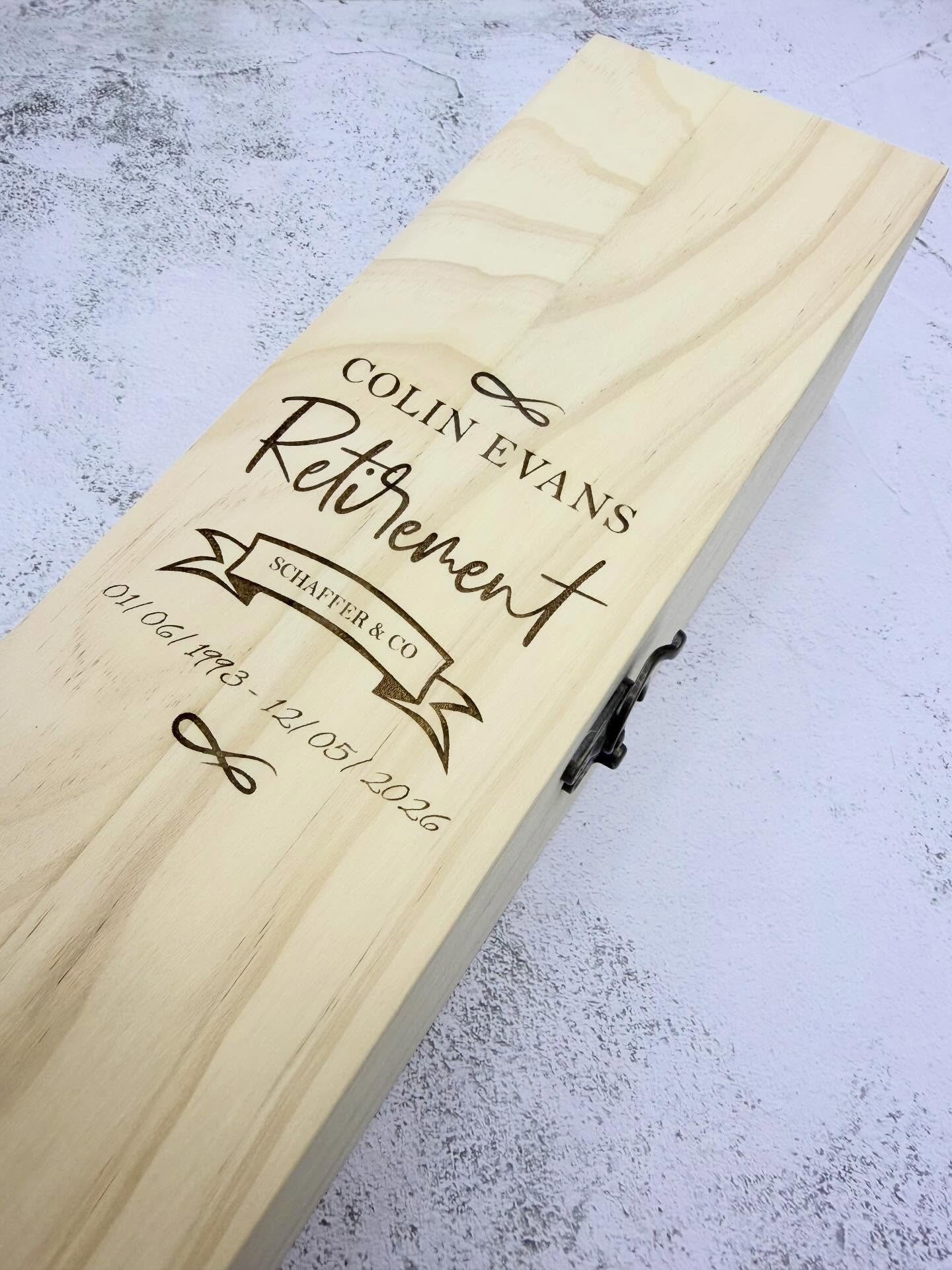 A special piece created to celebrate an incredible career 🍷
This personalised wine box is a beautiful way to mark a well-earned retirement — a meaningful keepsake to celebrate the moment and cherish for years to come 🤍
If you’re looking for a thoughtful, personalised gift for a retirement or milestone, I’ve got you covered.
#DebsDesignLab #PersonalisedGifts #RetirementGift #MadeInAustralia #CustomEngraving